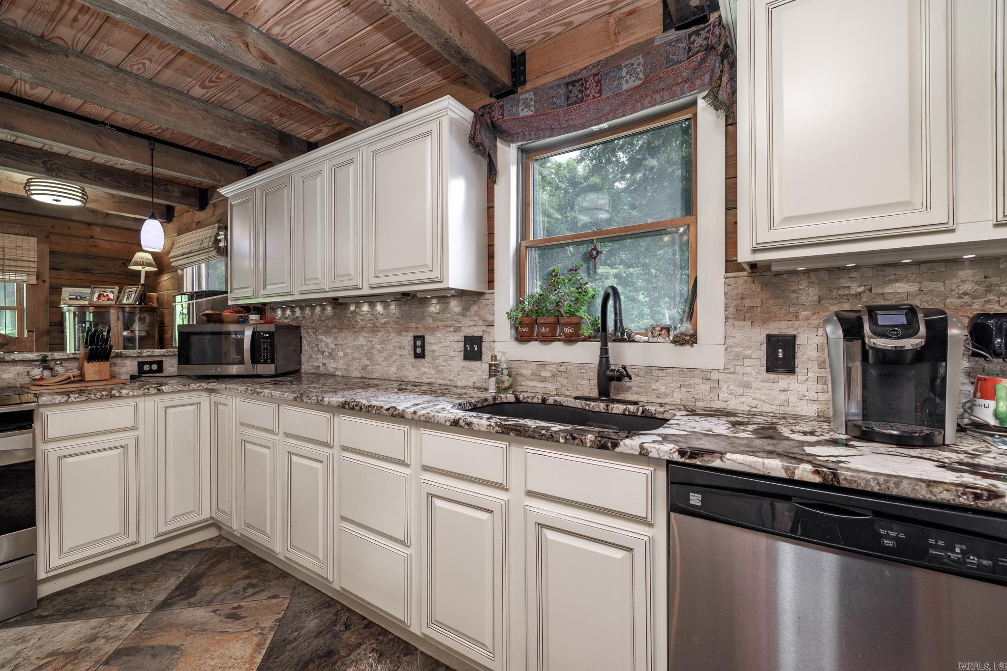 1323  Timberlake  Royal, AR