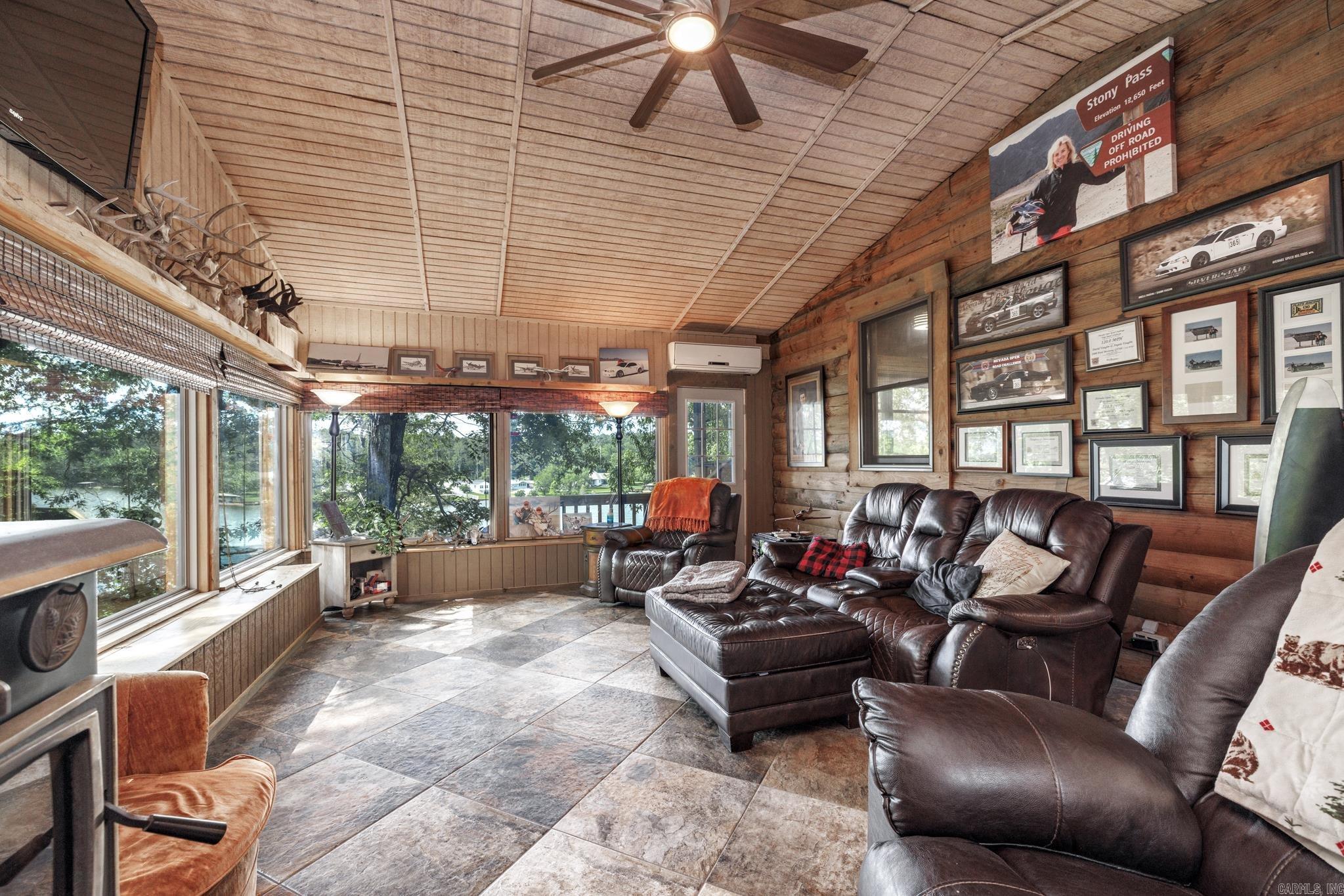 1323  Timberlake  Royal, AR