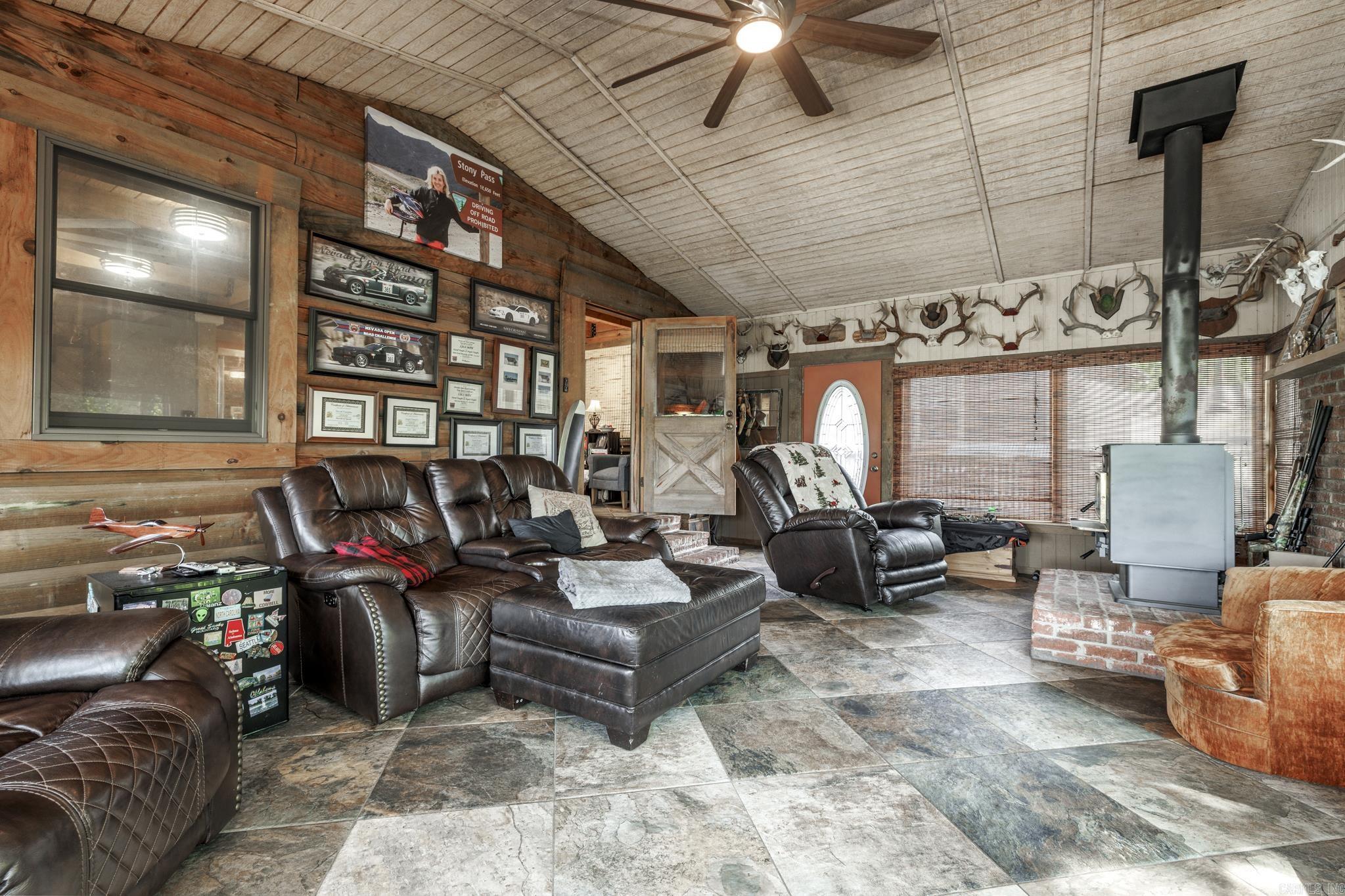 1323  Timberlake  Royal, AR