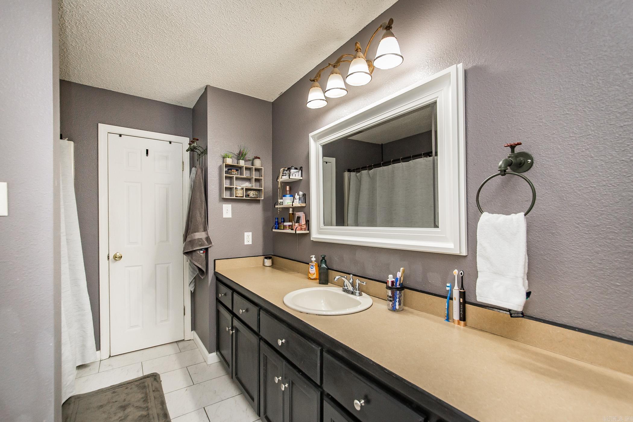 2939  Finch  Bismarck, AR