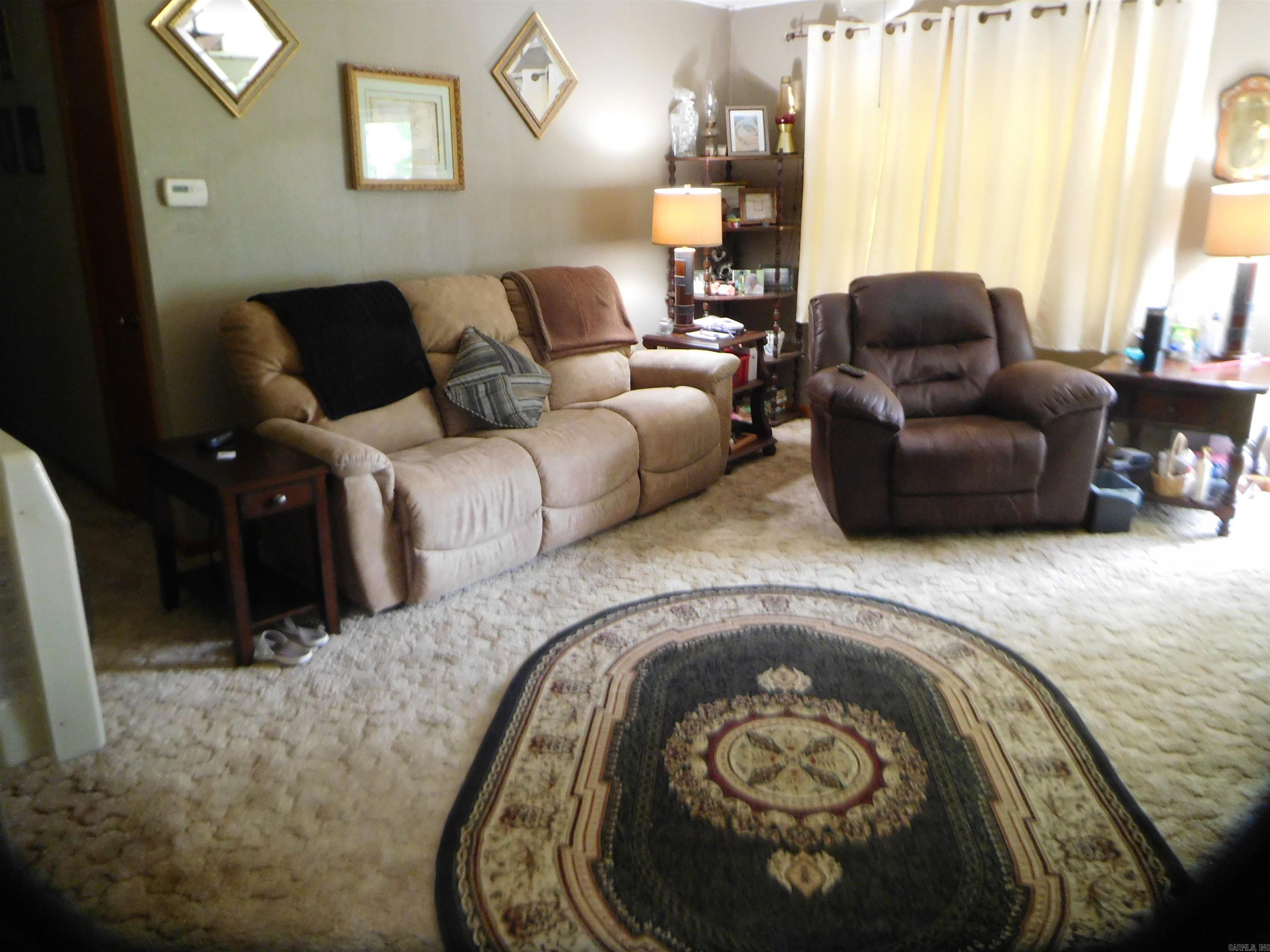 125 N Fairview  Rector, AR