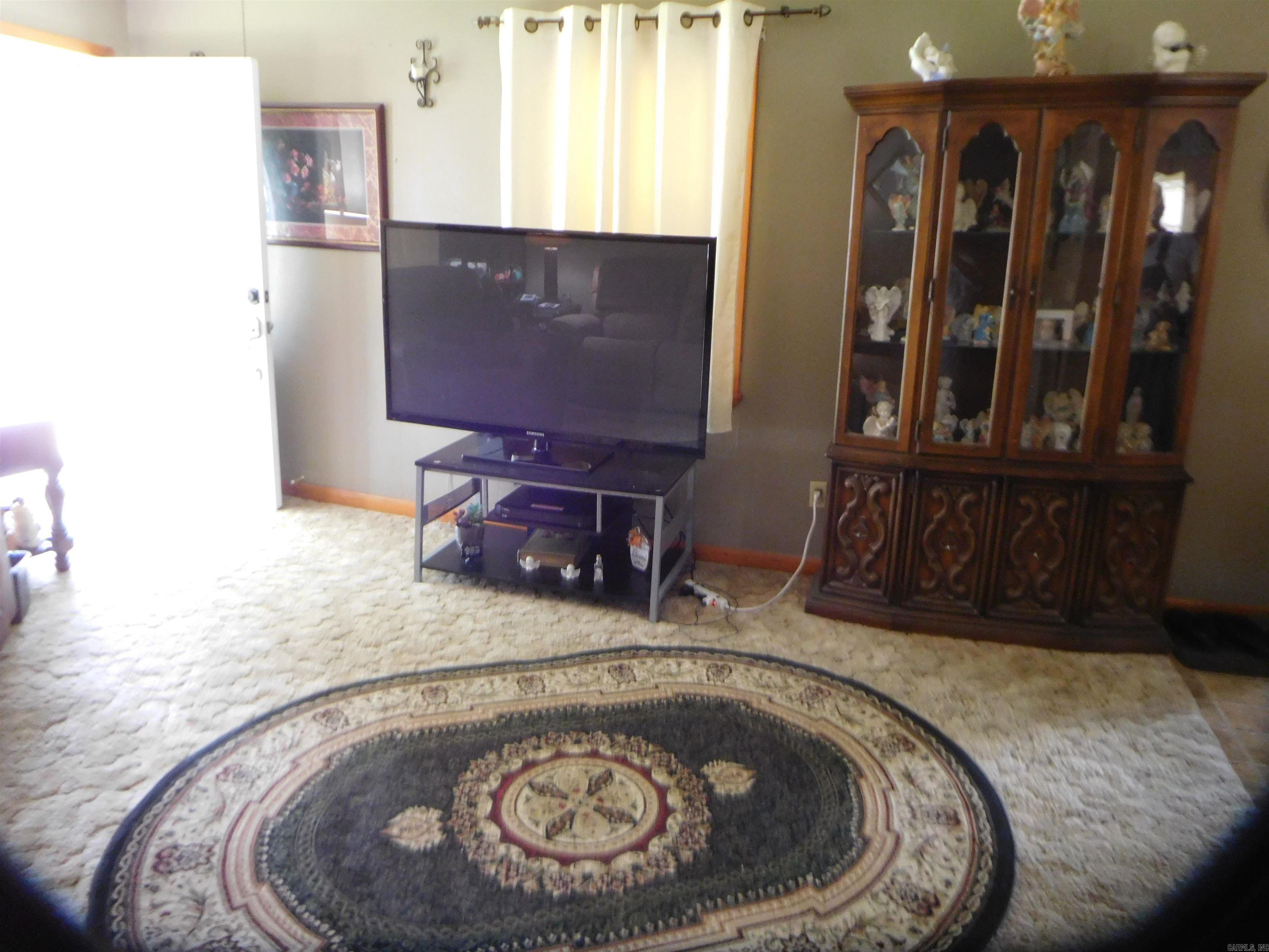 125 N Fairview  Rector, AR