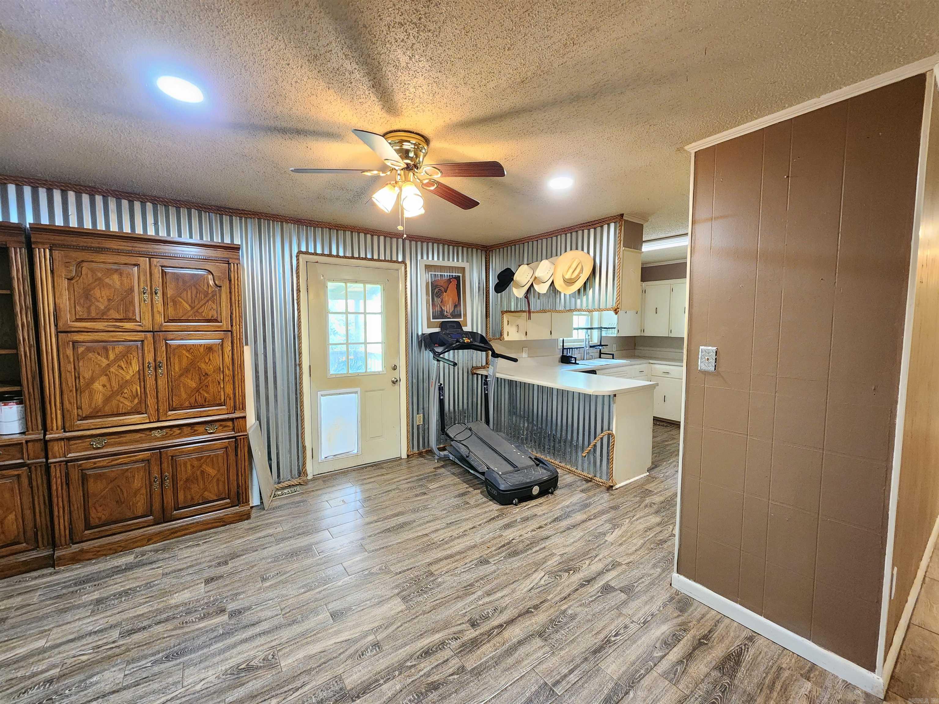 5 E Lewisburg  Vilonia, AR