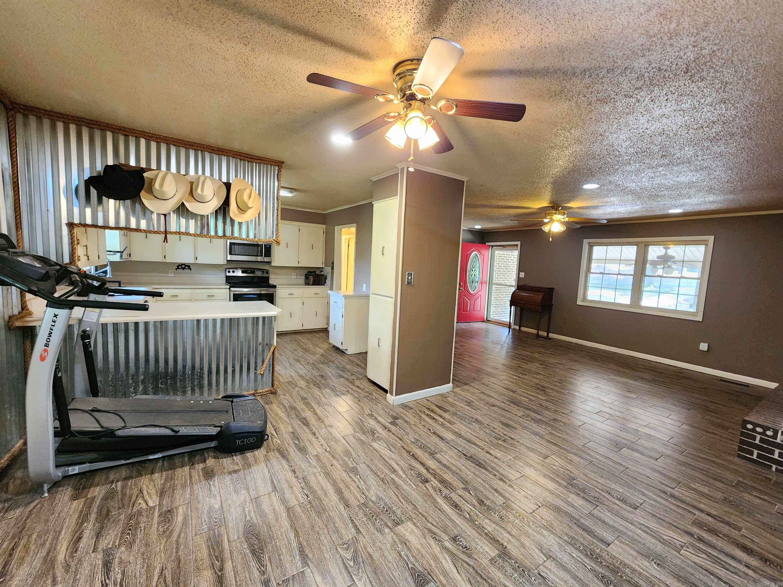 5 E Lewisburg  Vilonia, AR