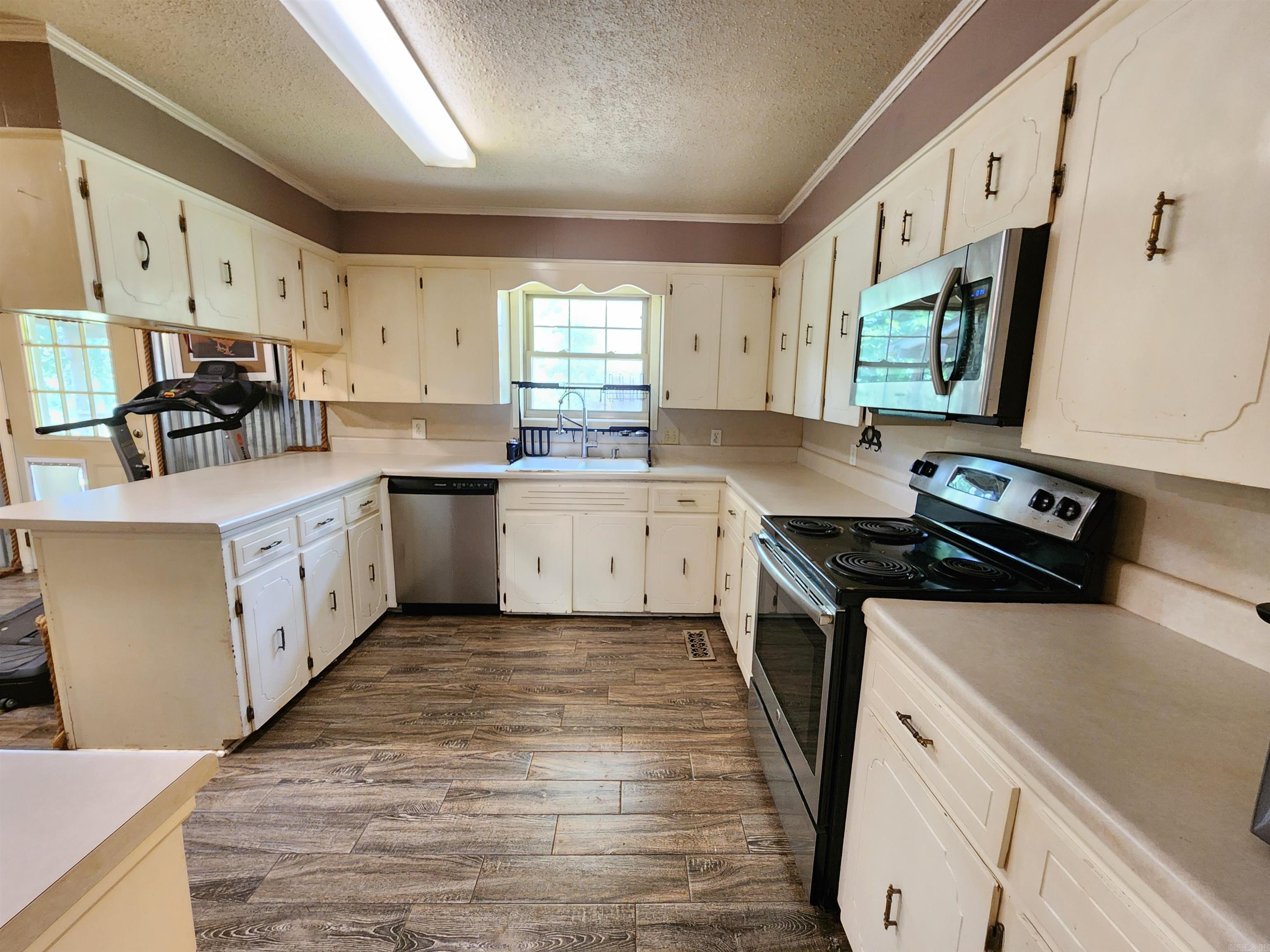5 E Lewisburg  Vilonia, AR
