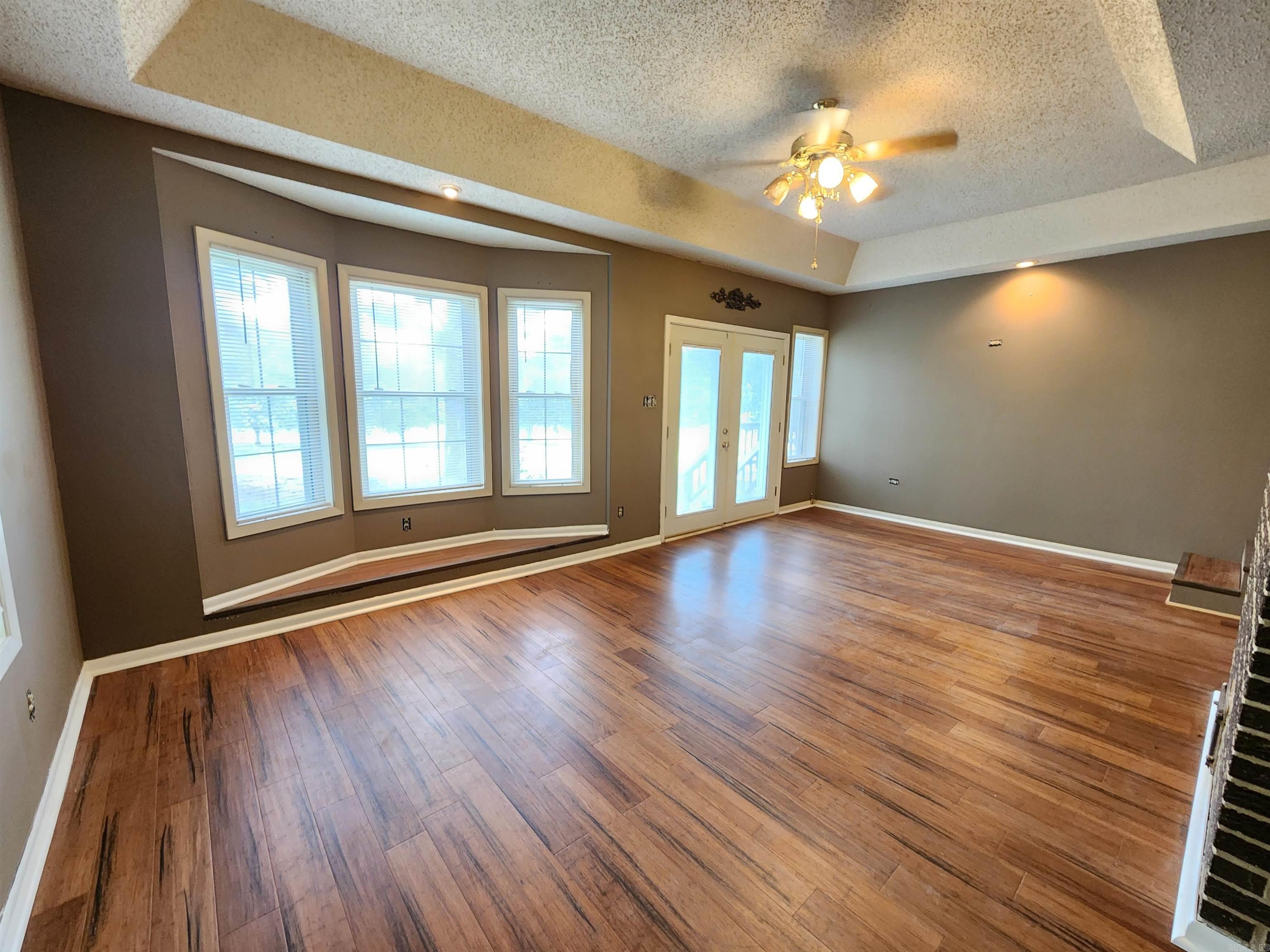 5 E Lewisburg  Vilonia, AR