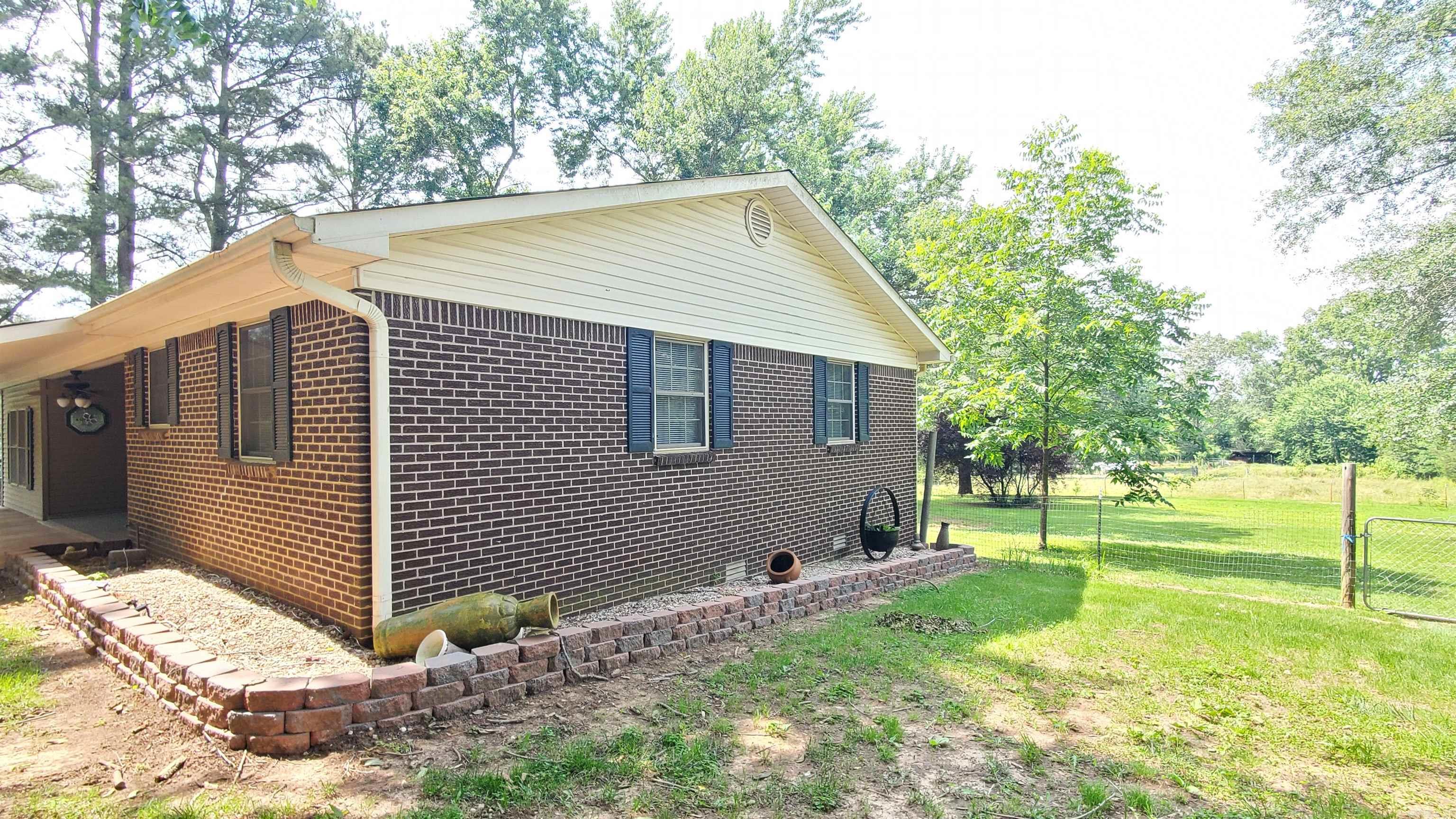 5 E Lewisburg  Vilonia, AR