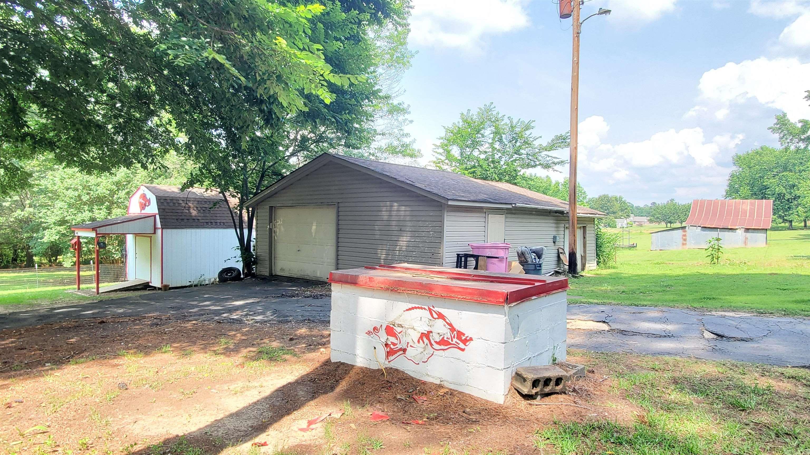 5 E Lewisburg  Vilonia, AR