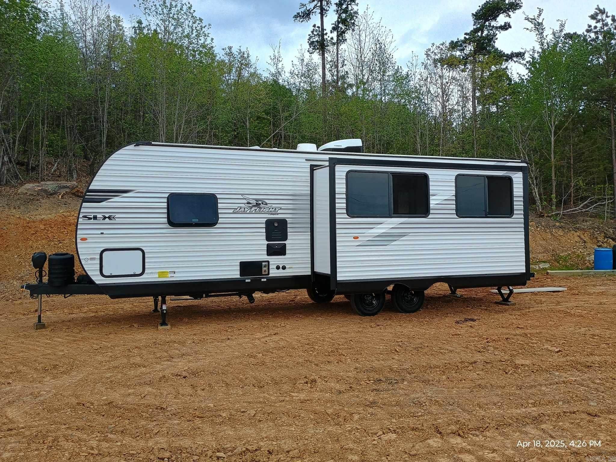 2556  Oakland Road  Clinton, AR