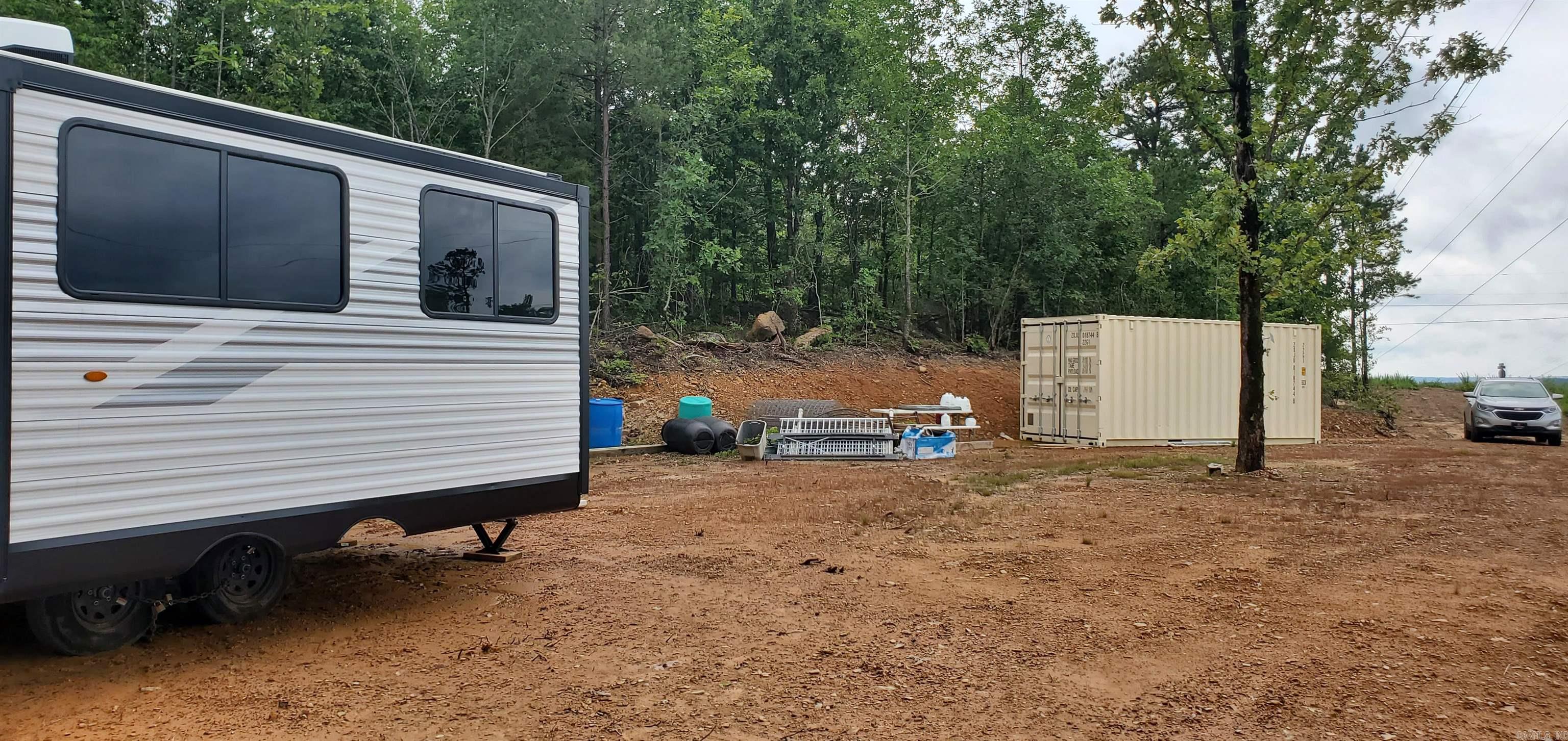2556  Oakland Road  Clinton, AR