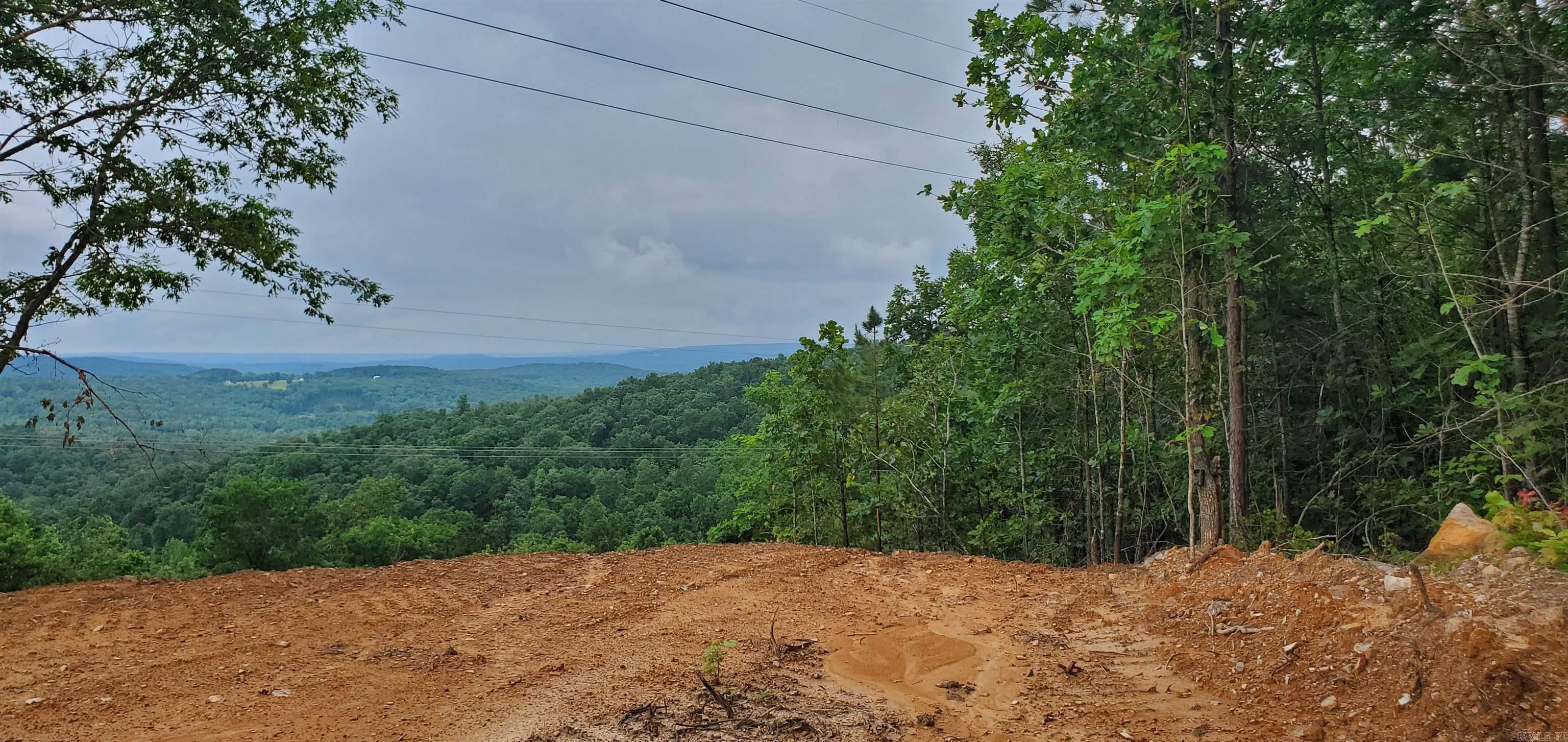 2556  Oakland Road  Clinton, AR