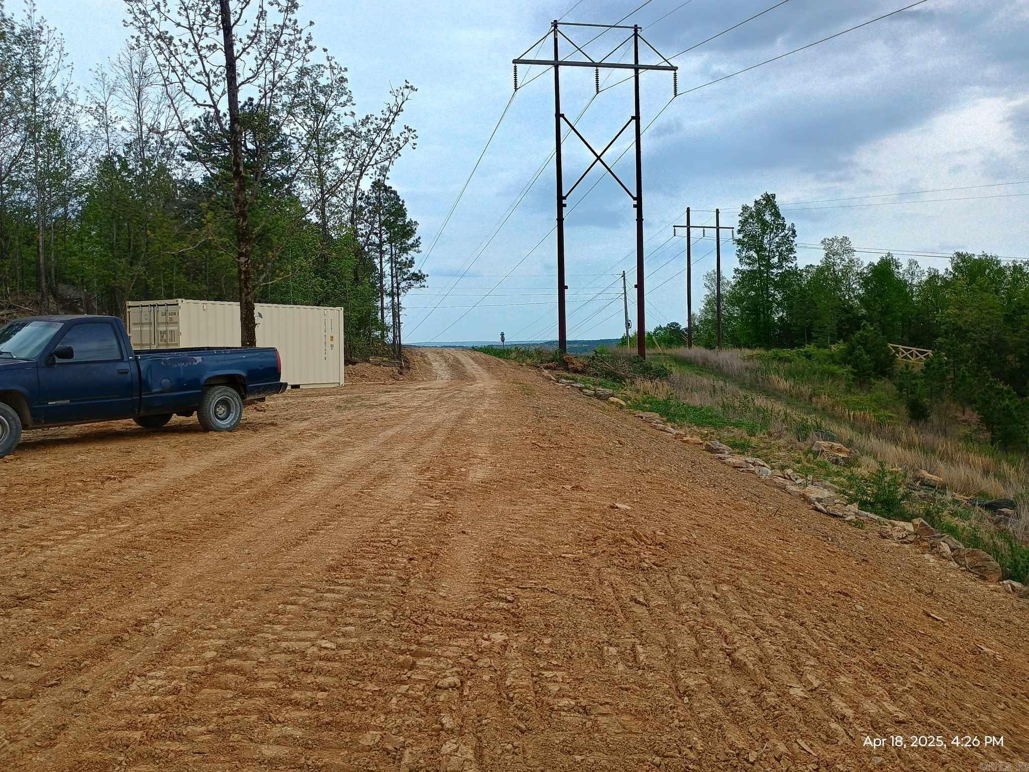 2556  Oakland Road  Clinton, AR