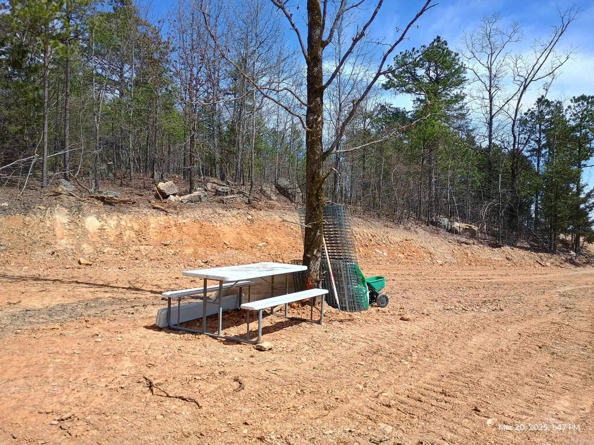 2556  Oakland Road  Clinton, AR
