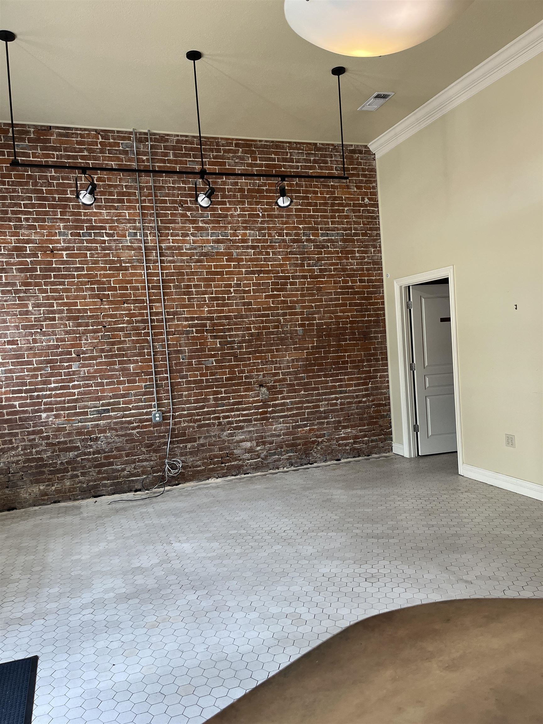404 S Main  Jonesboro, AR