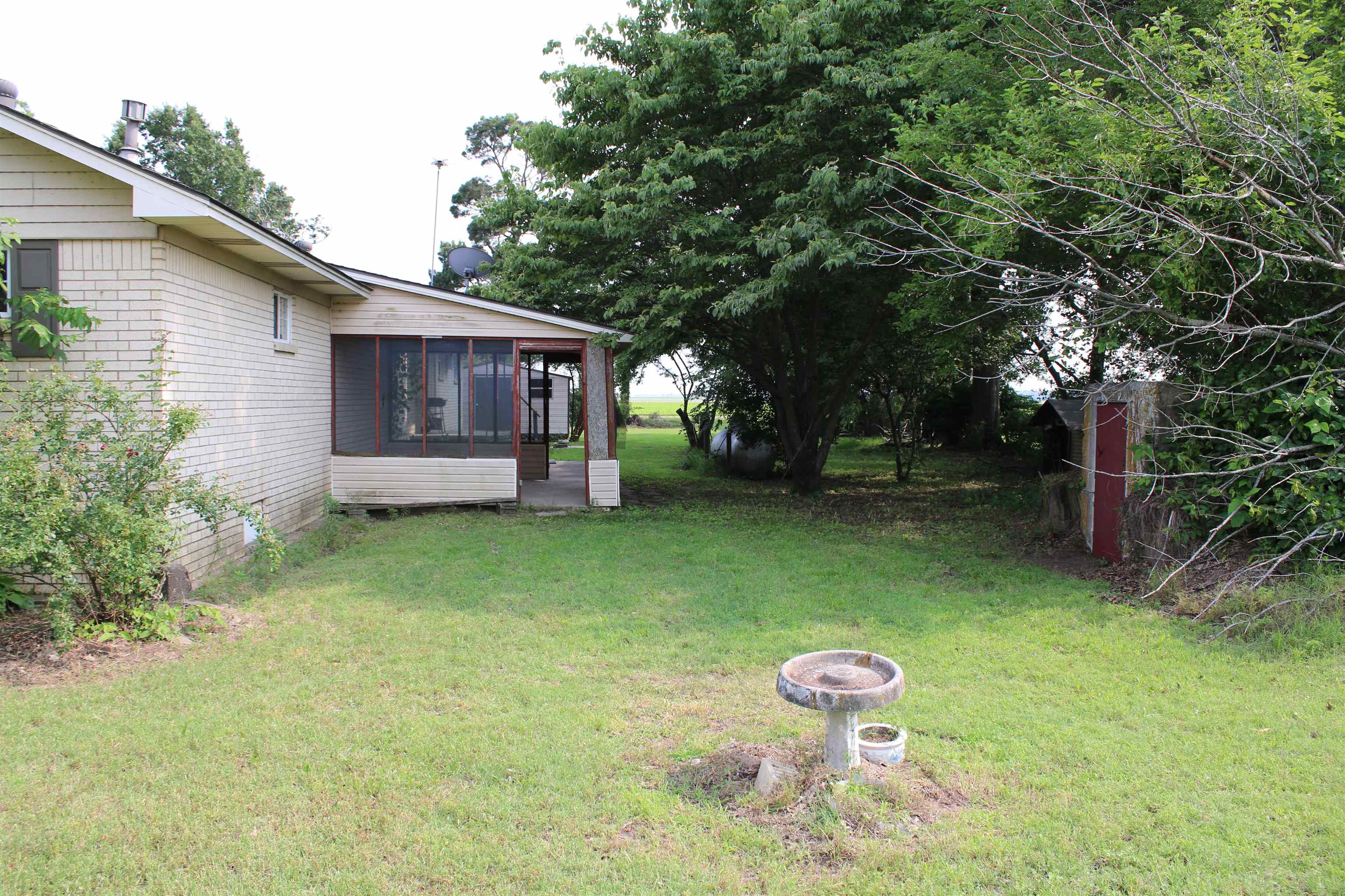 3422  CR 837  Caraway, AR