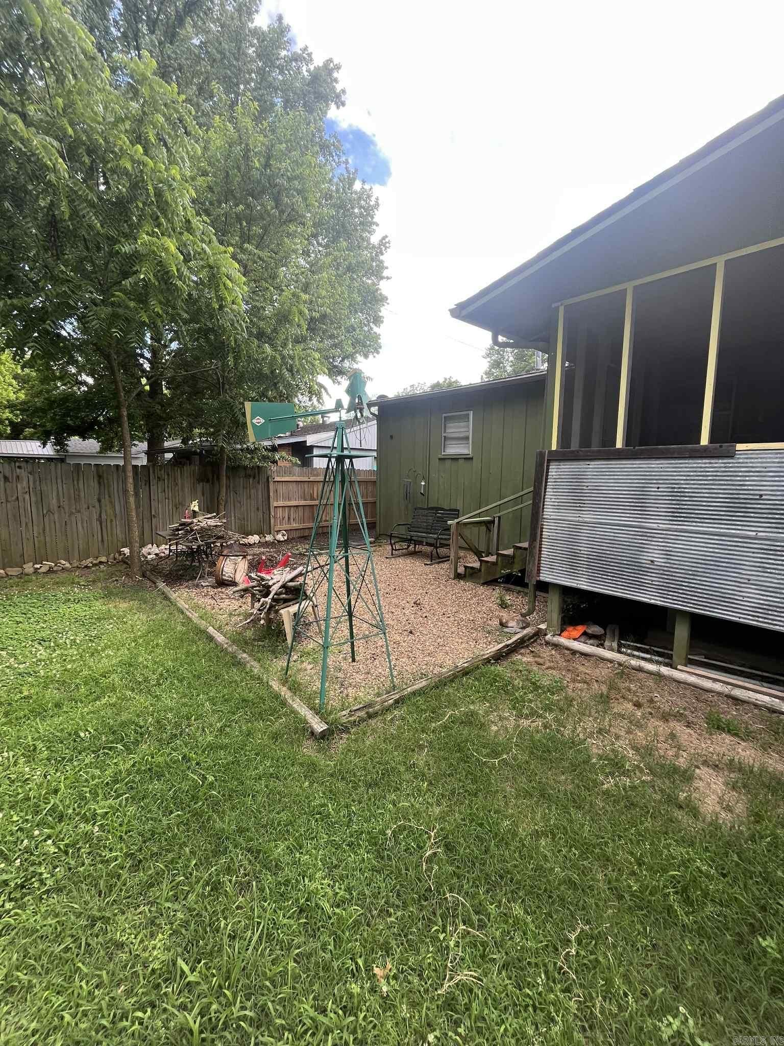 305  Gann St  Mena, AR