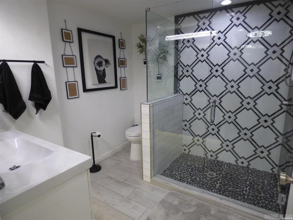 142  Lake Hamilton  Hot Springs, AR