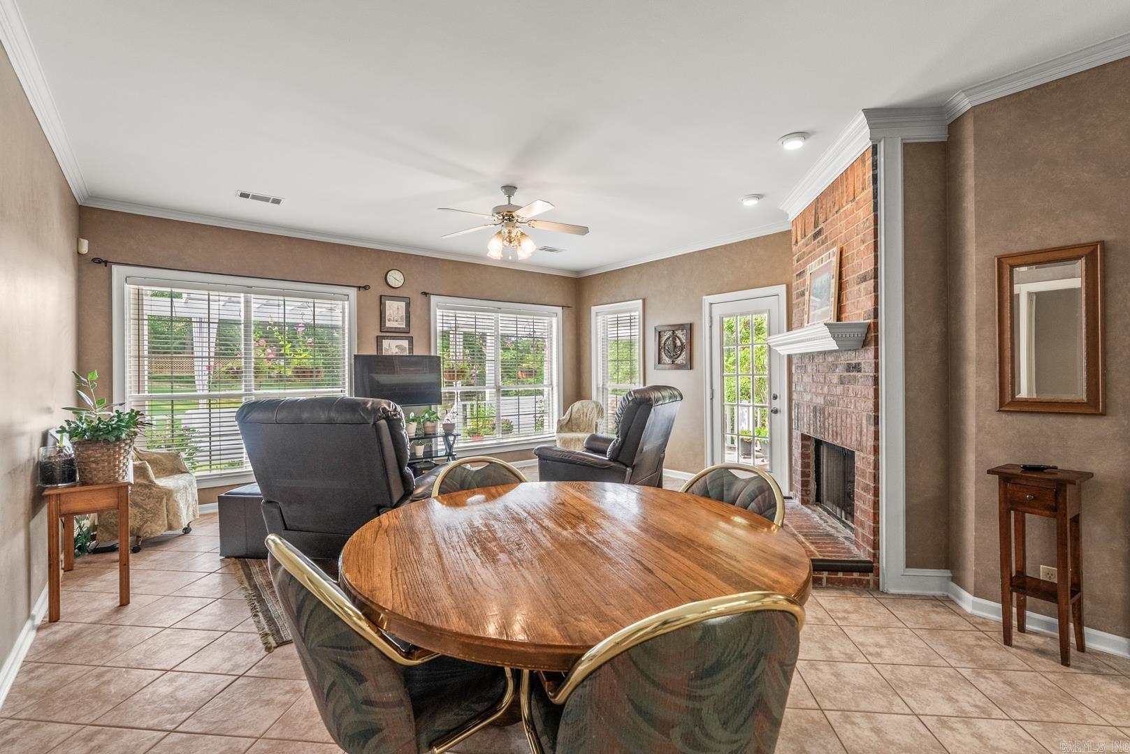19  Kansa  Maumelle, AR