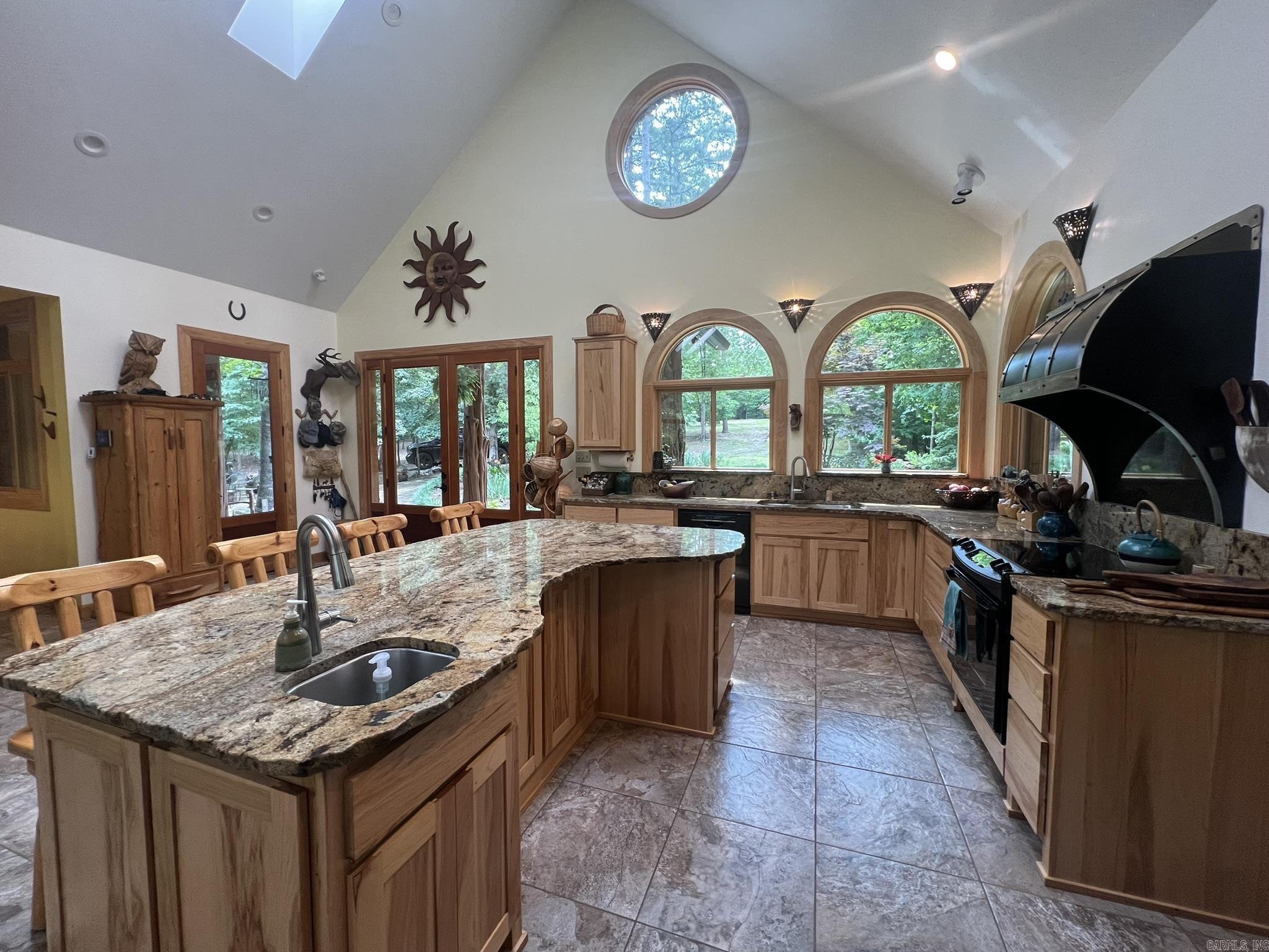 137  Bucksnort Lane  Mena, AR