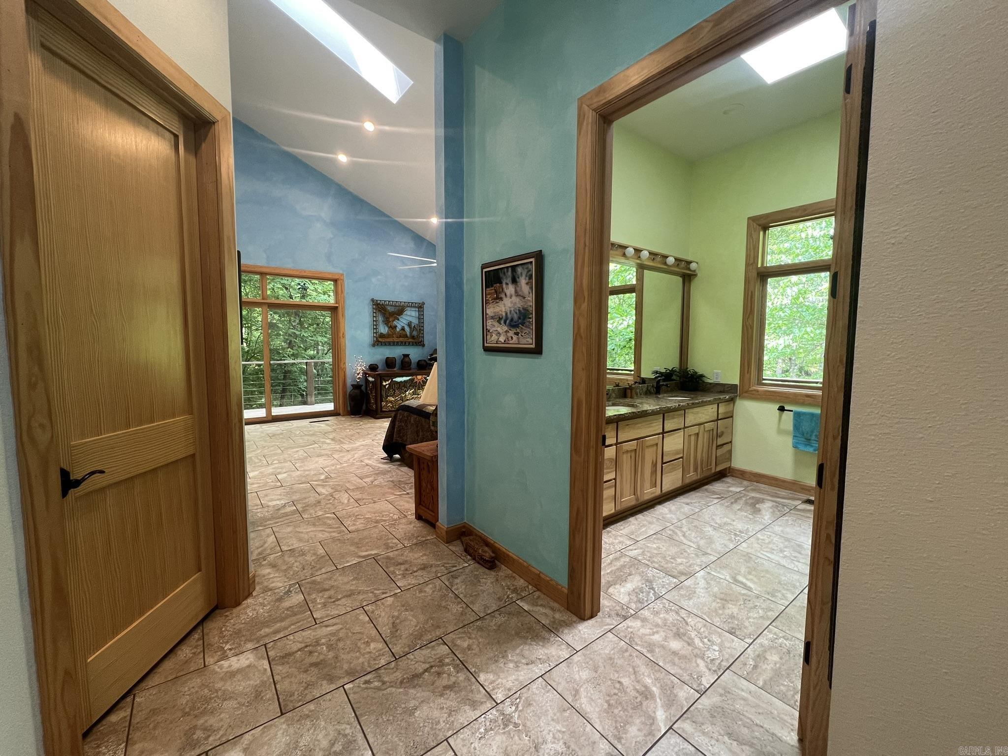 137  Bucksnort Lane  Mena, AR