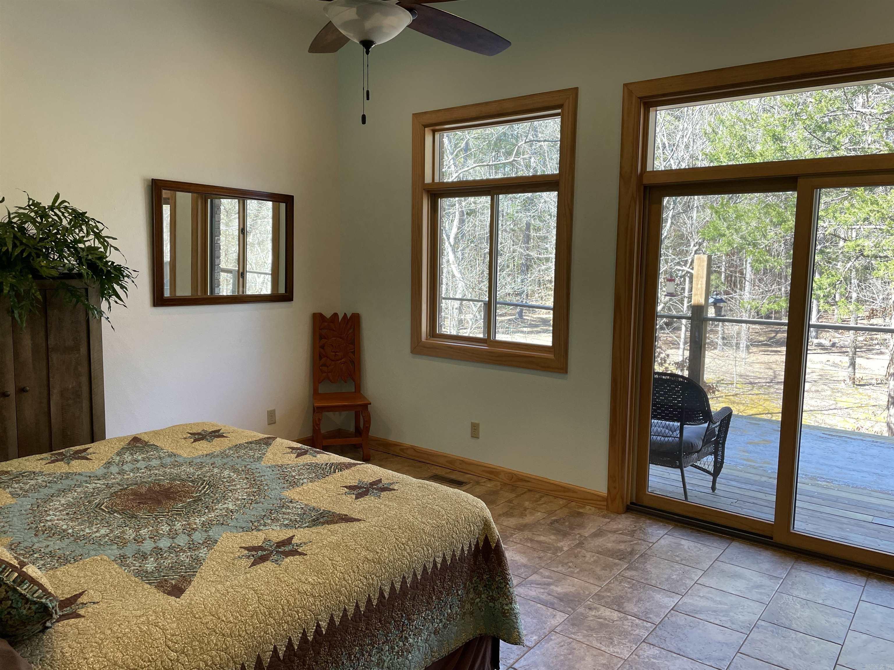 137  Bucksnort Lane  Mena, AR