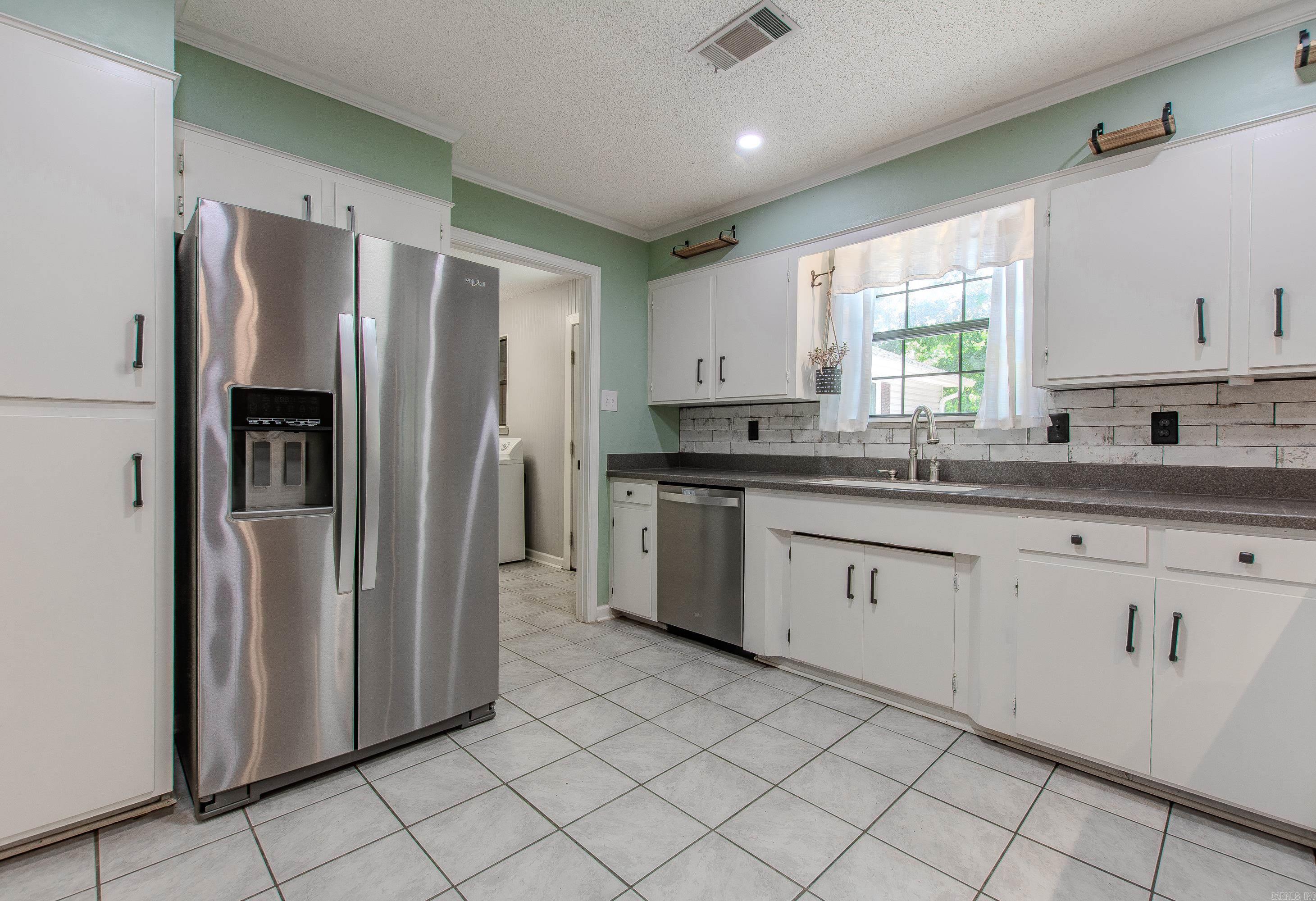 1611  River Ridge  Benton, AR