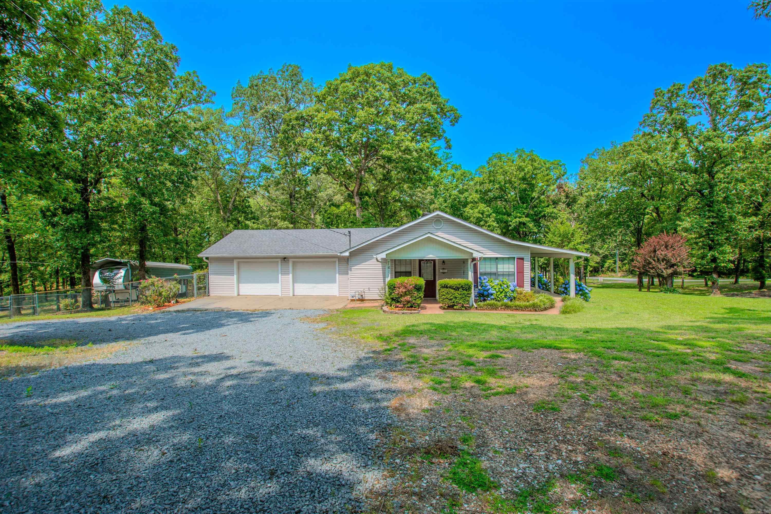 1611  River Ridge  Benton, AR