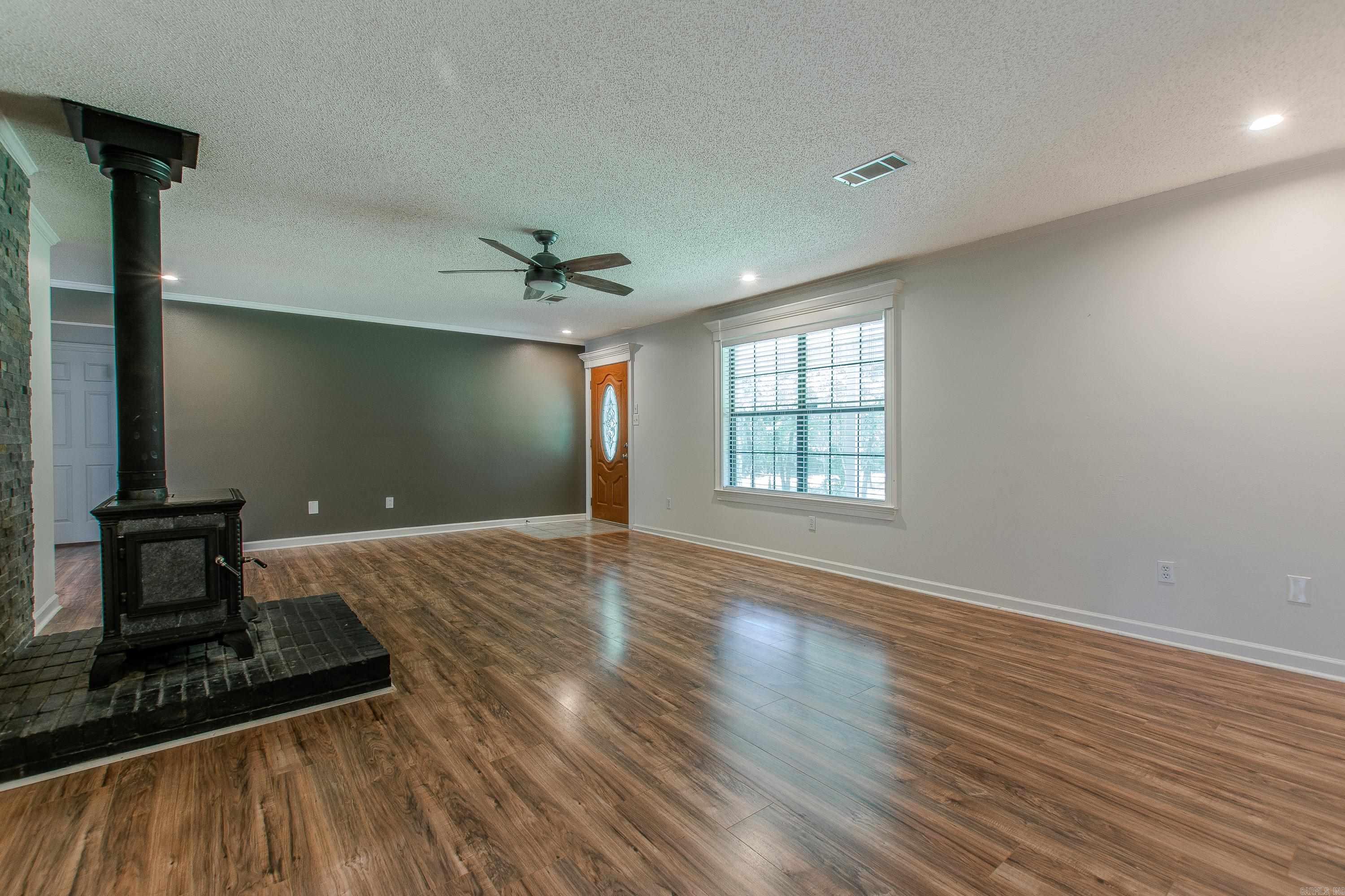 1611  River Ridge  Benton, AR