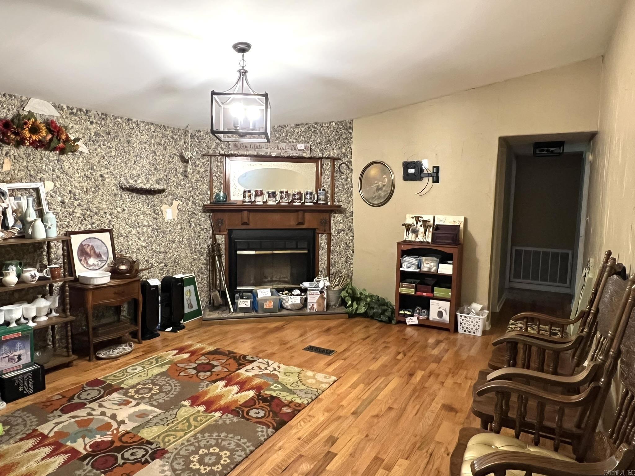 133  Old Texas  Quitman, AR