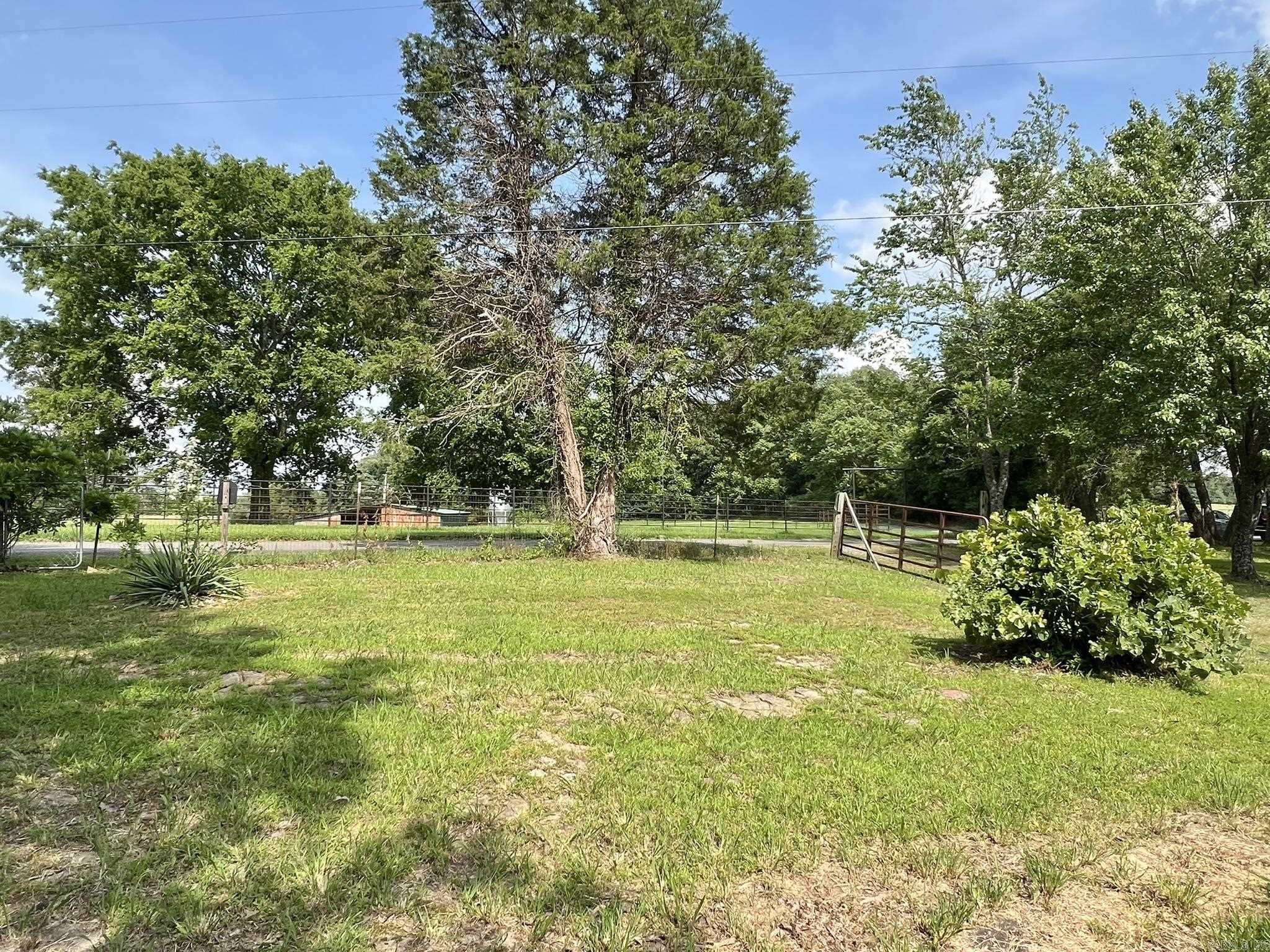 133  Old Texas  Quitman, AR