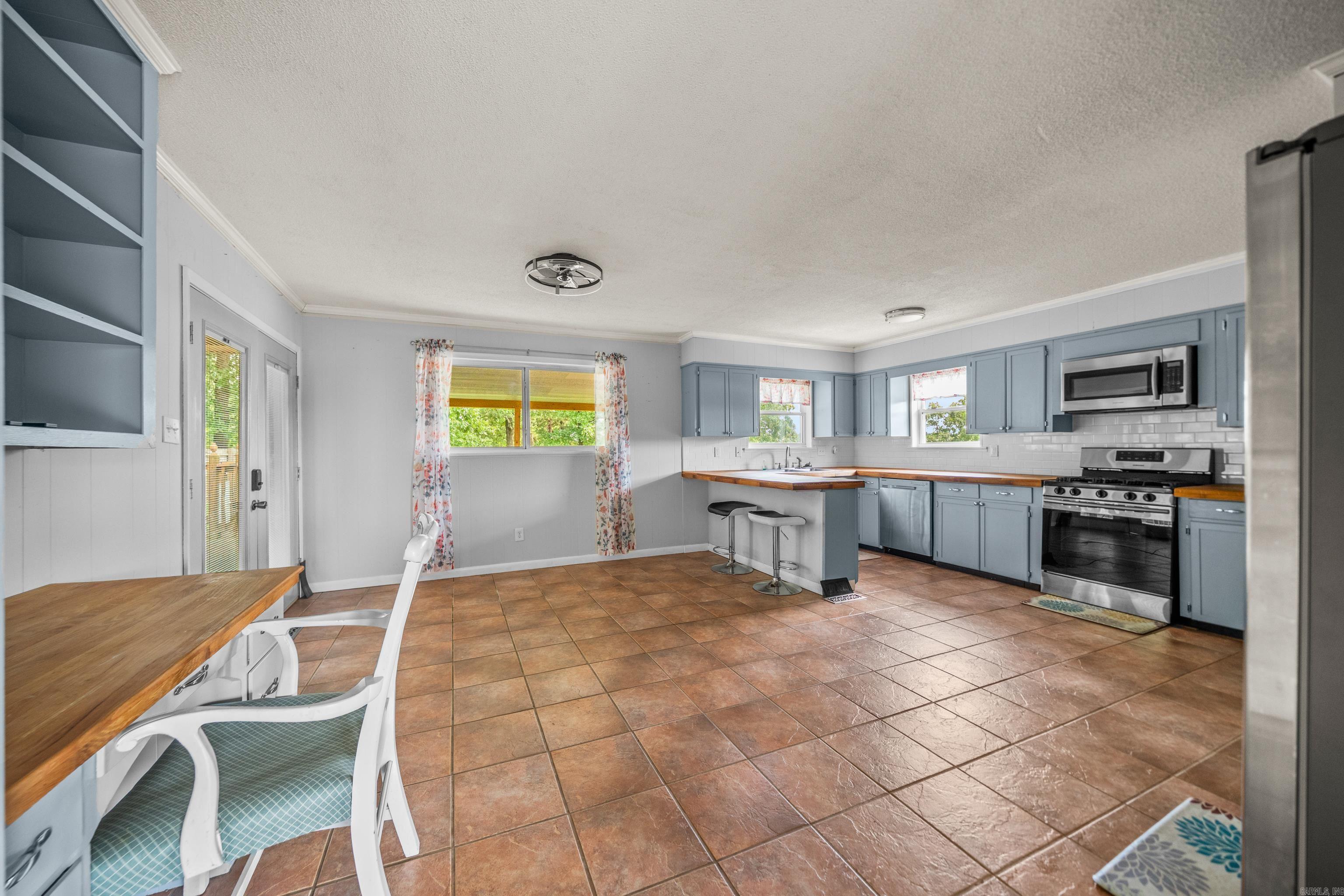 107  Bridgeview  Hot Springs, AR
