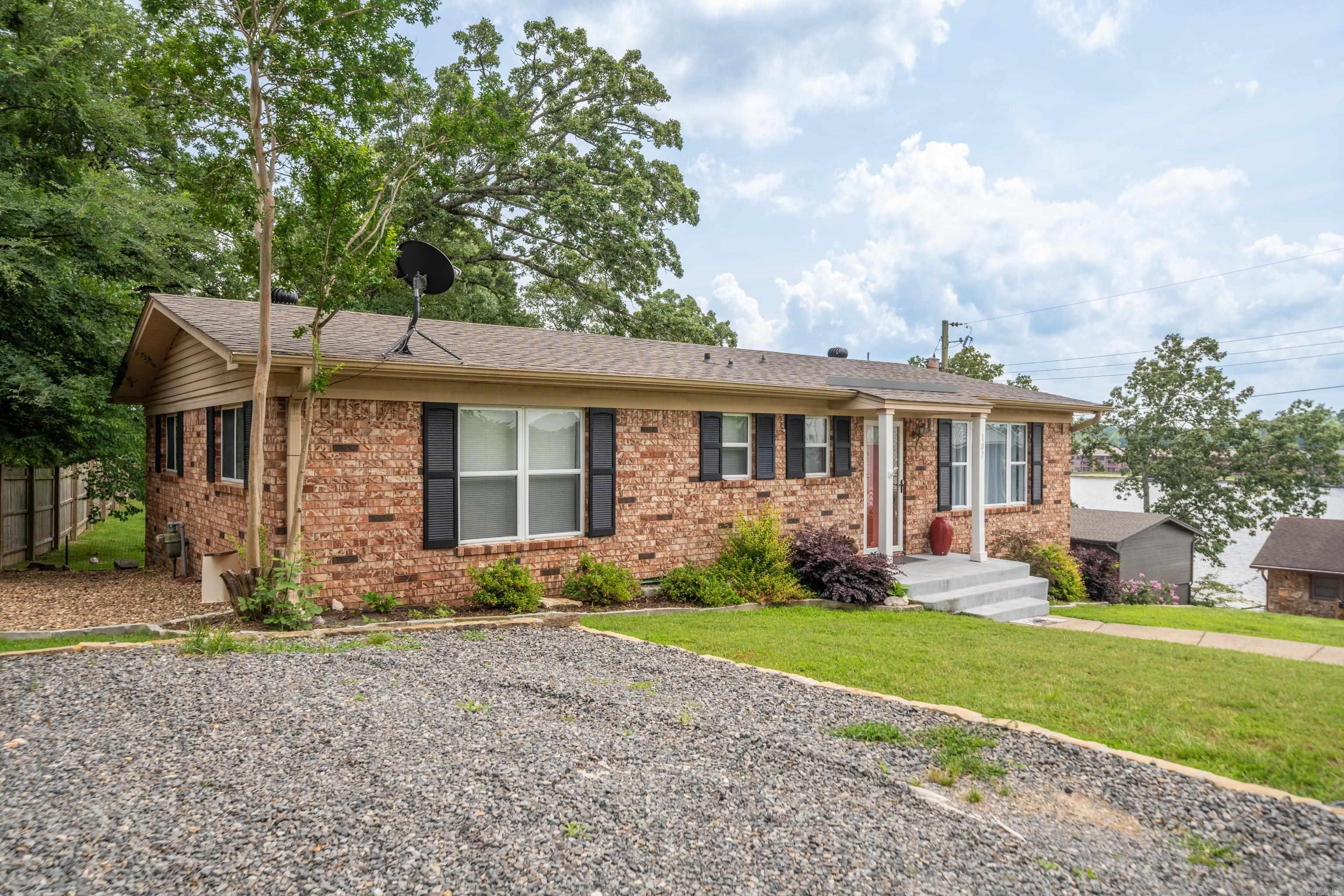 107  Bridgeview  Hot Springs, AR