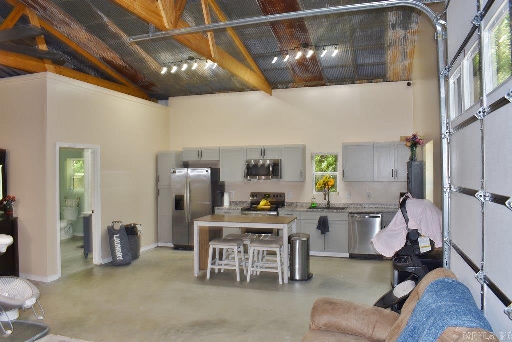 312  Broken Bow  Lonsdale, AR