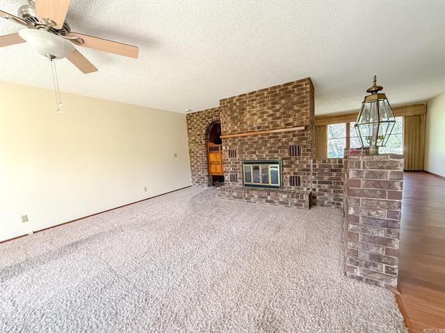 1908  Honeysuckle Drive  Mountain Home, AR