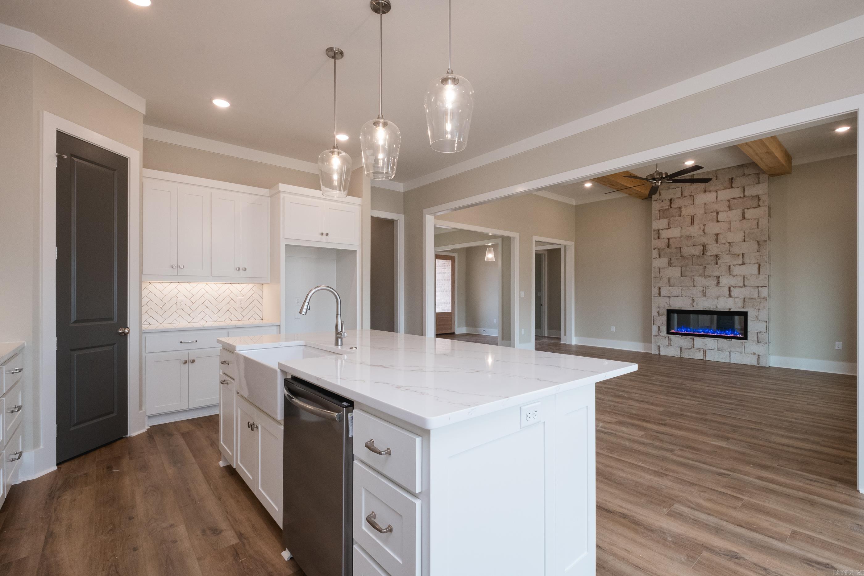 516  Corondelet Lane  Maumelle, AR