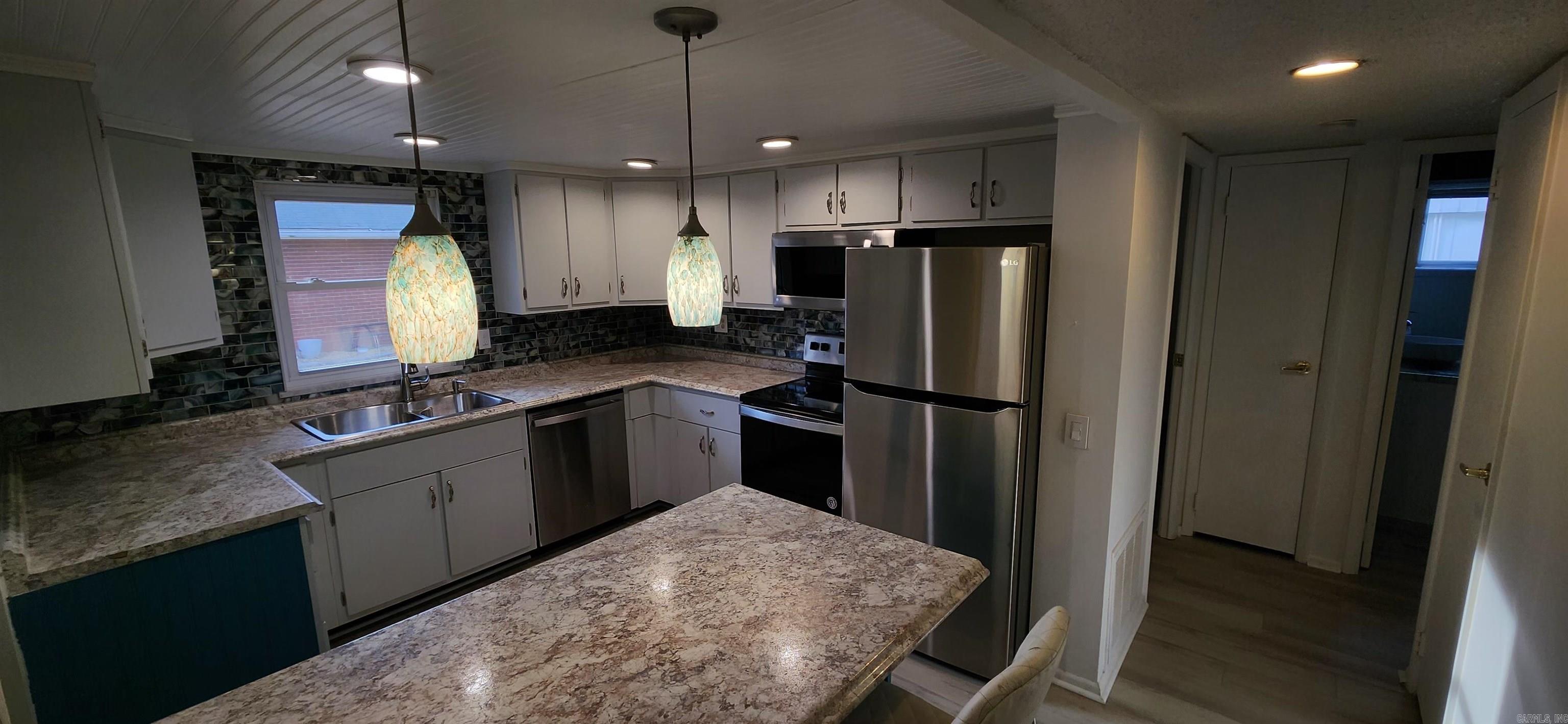 3833  Hwy 178 W  Lakeview, AR