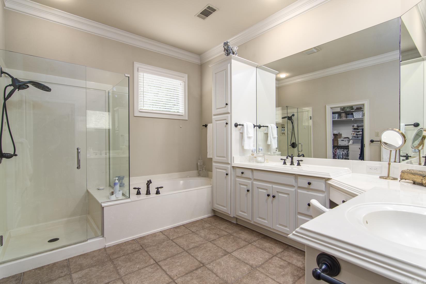61  QUERCUS CIRCLE  Little Rock, AR