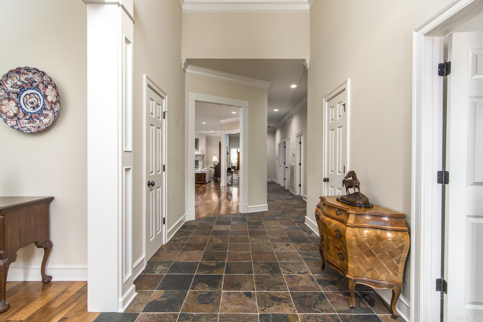61  QUERCUS CIRCLE  Little Rock, AR