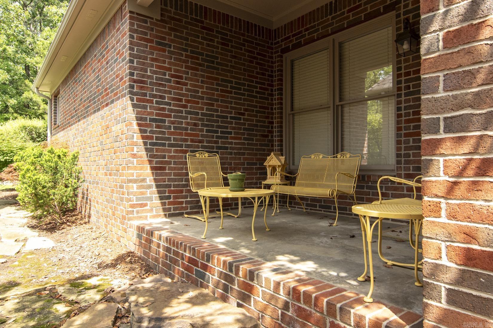 61  QUERCUS CIRCLE  Little Rock, AR