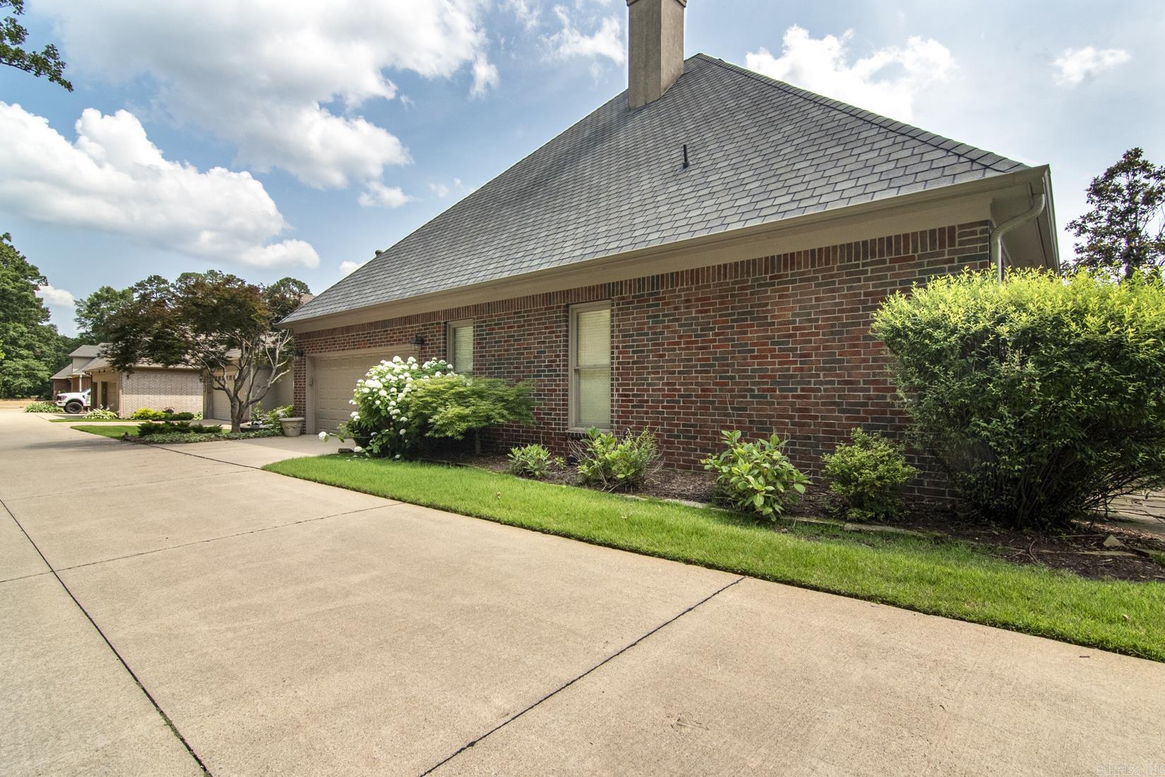 61  QUERCUS CIRCLE  Little Rock, AR