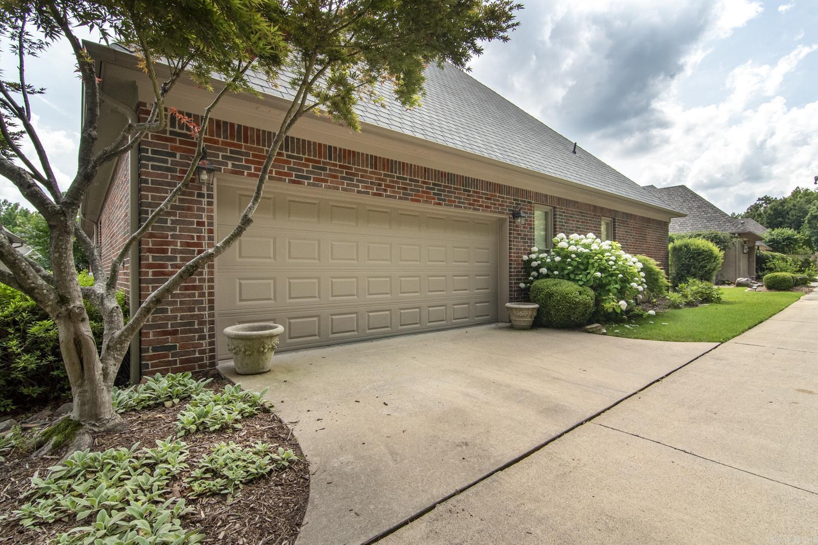 61  QUERCUS CIRCLE  Little Rock, AR