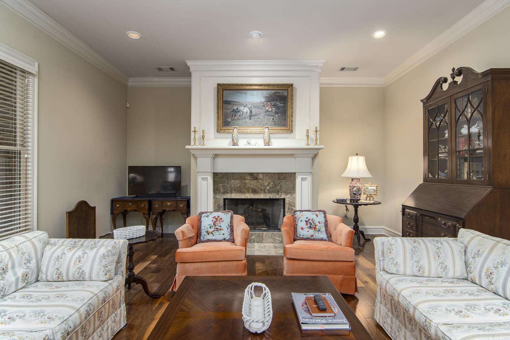 61  QUERCUS CIRCLE  Little Rock, AR
