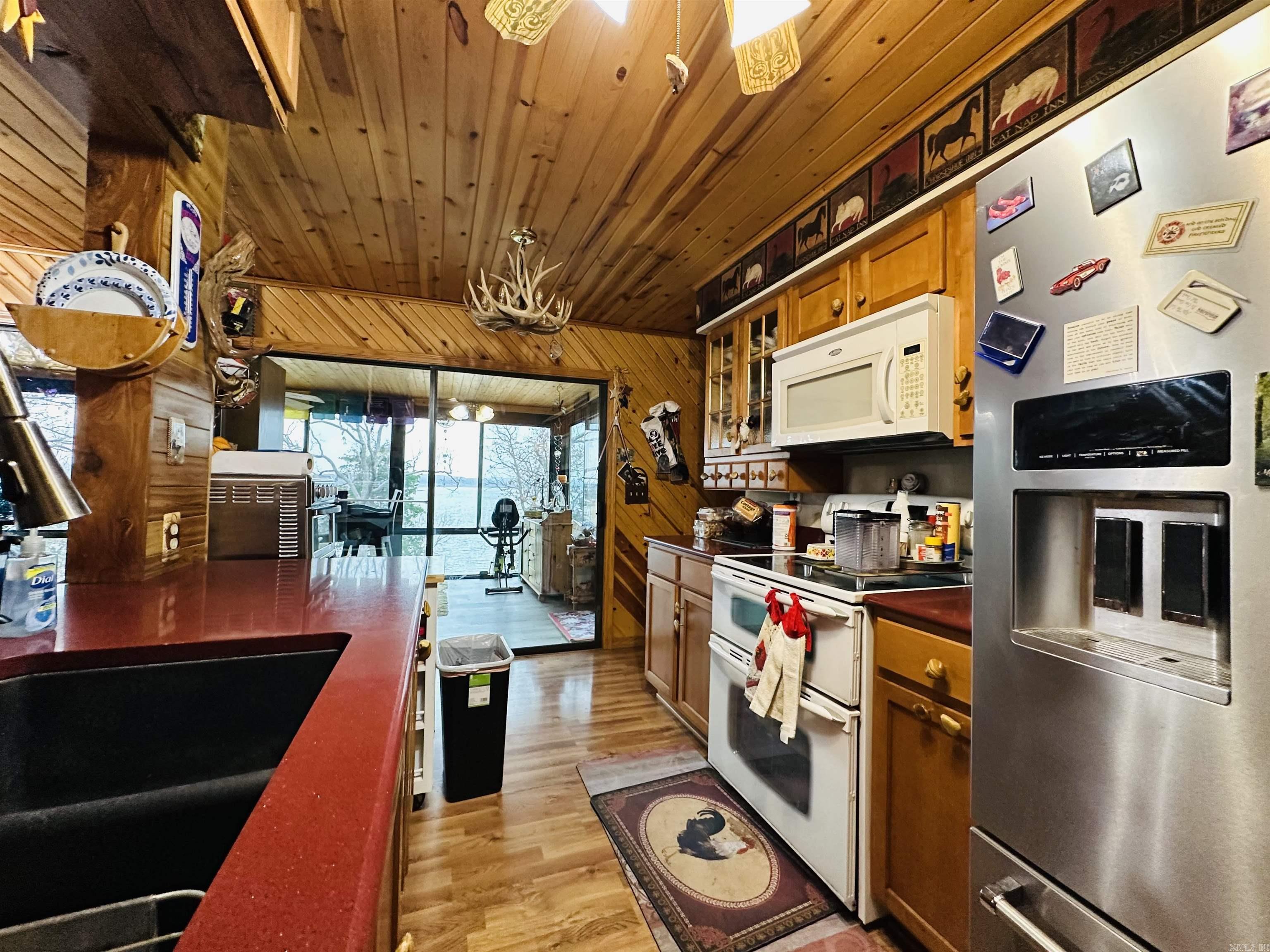 1535  MC 142  Oakland, AR