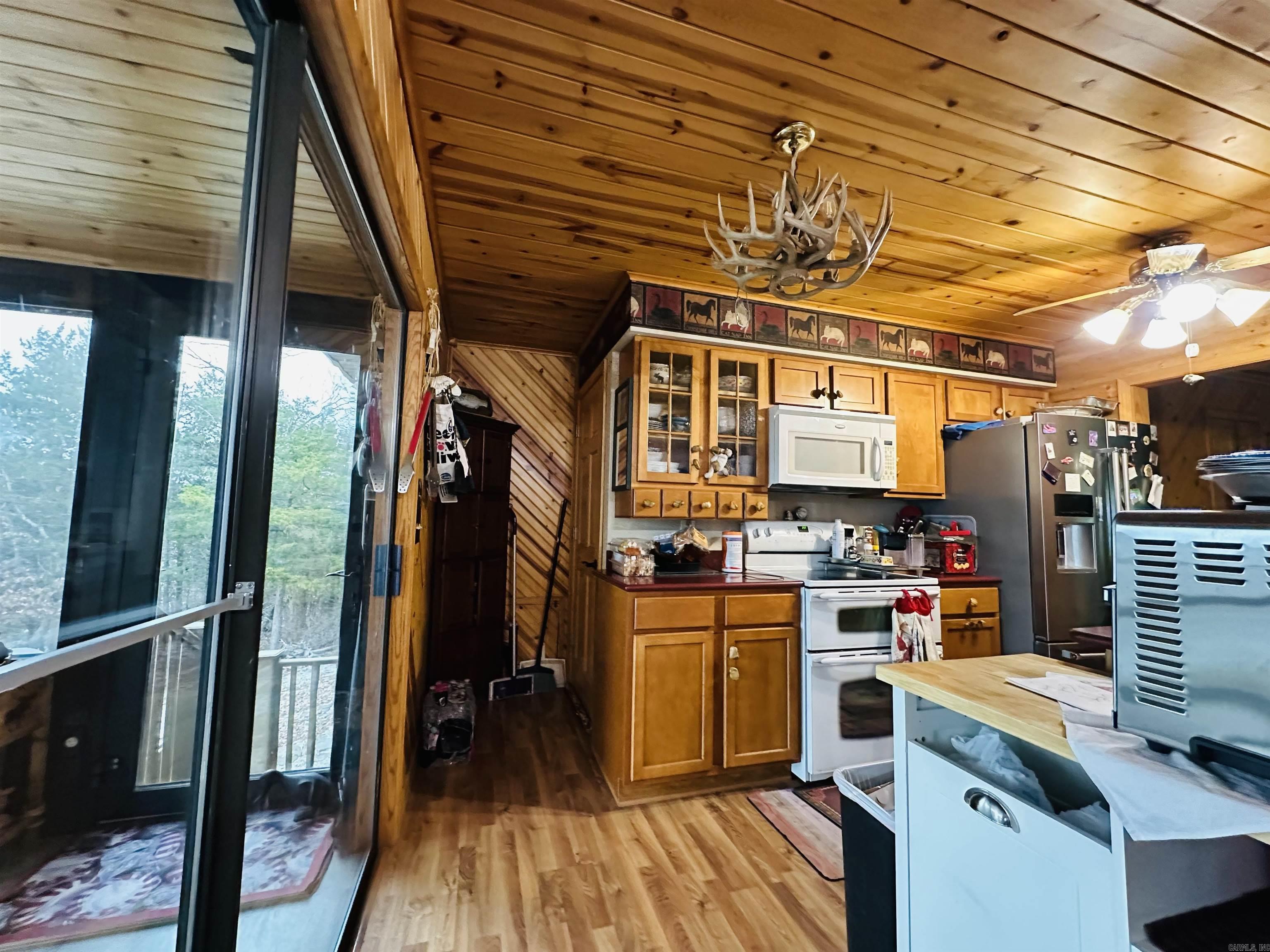1535  MC 142  Oakland, AR