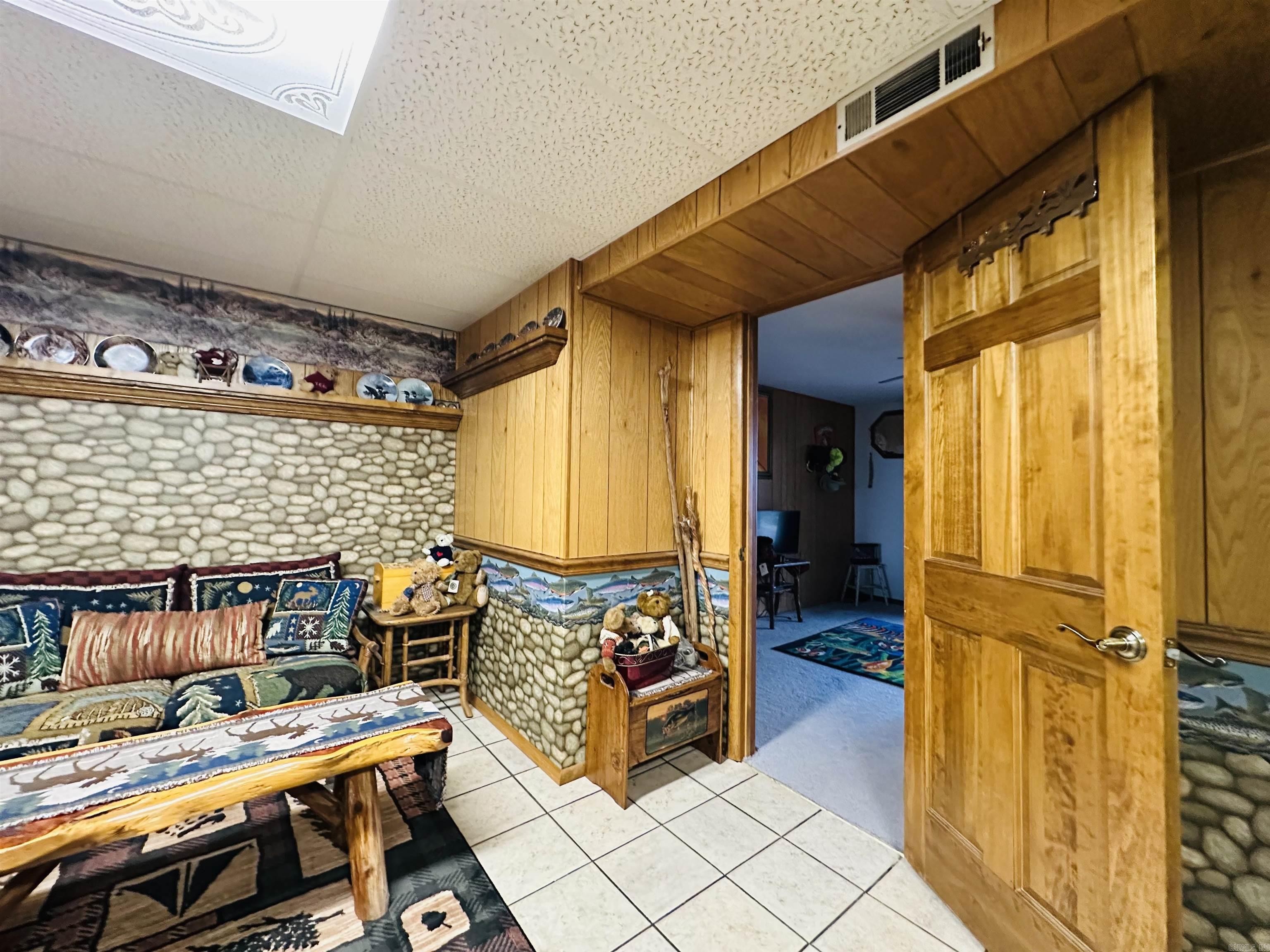 1535  MC 142  Oakland, AR