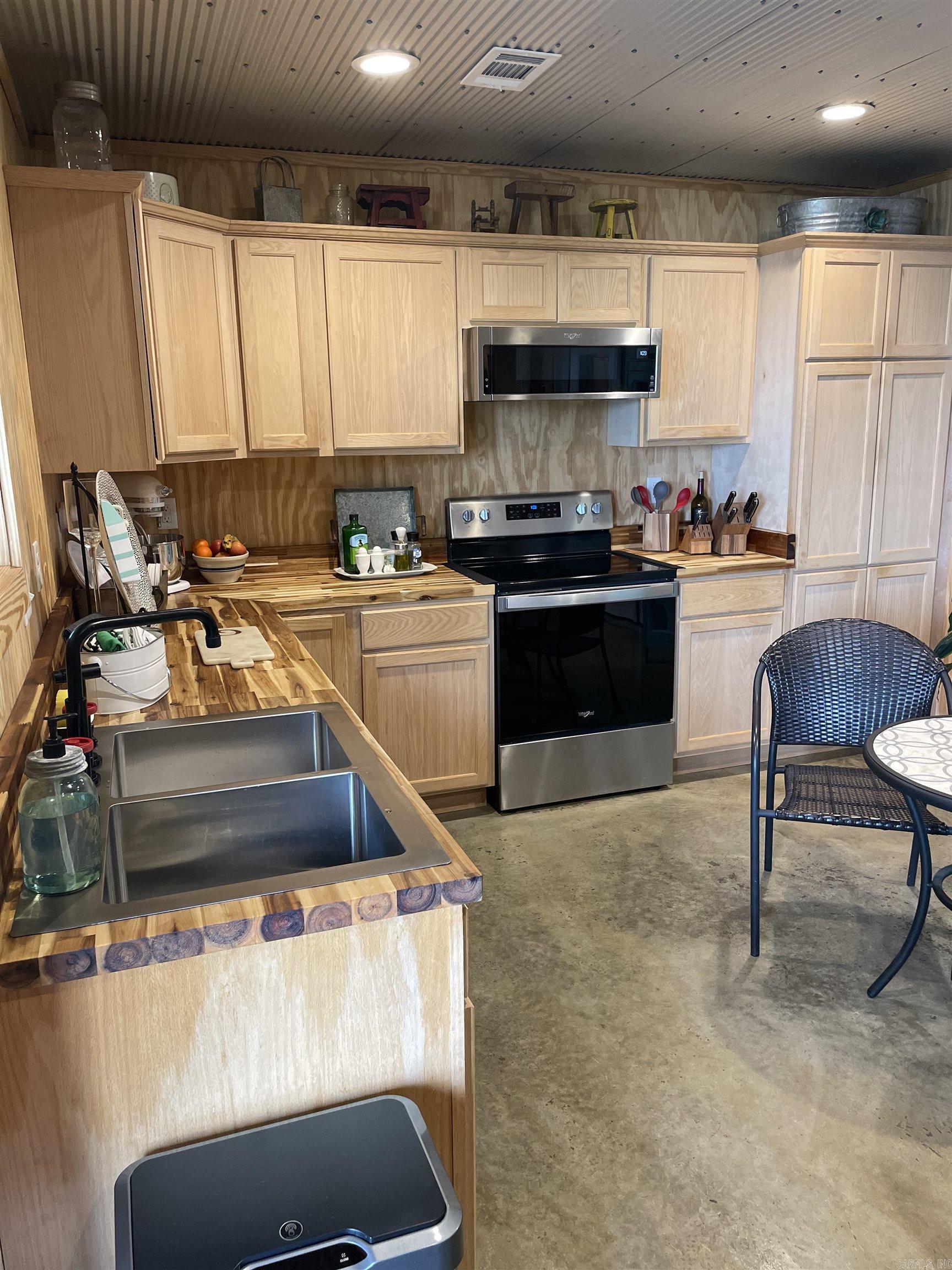 630  Cliffview  Quitman, AR