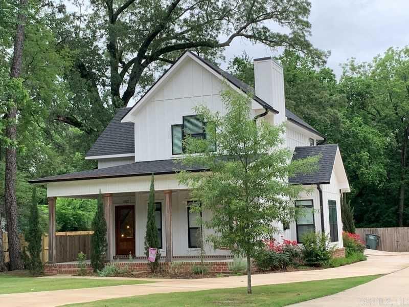 1927  College  Conway, AR