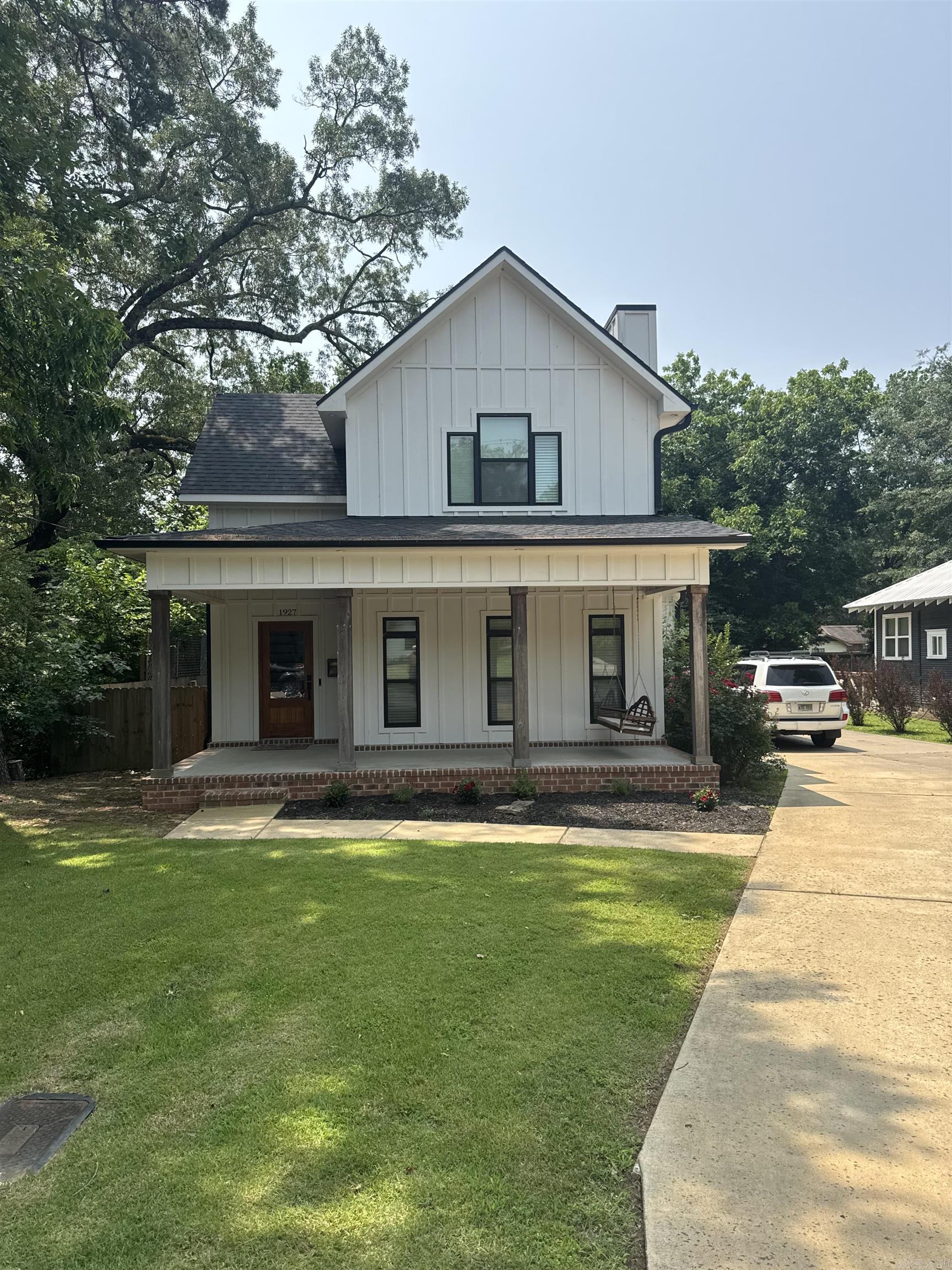 1927  College  Conway, AR