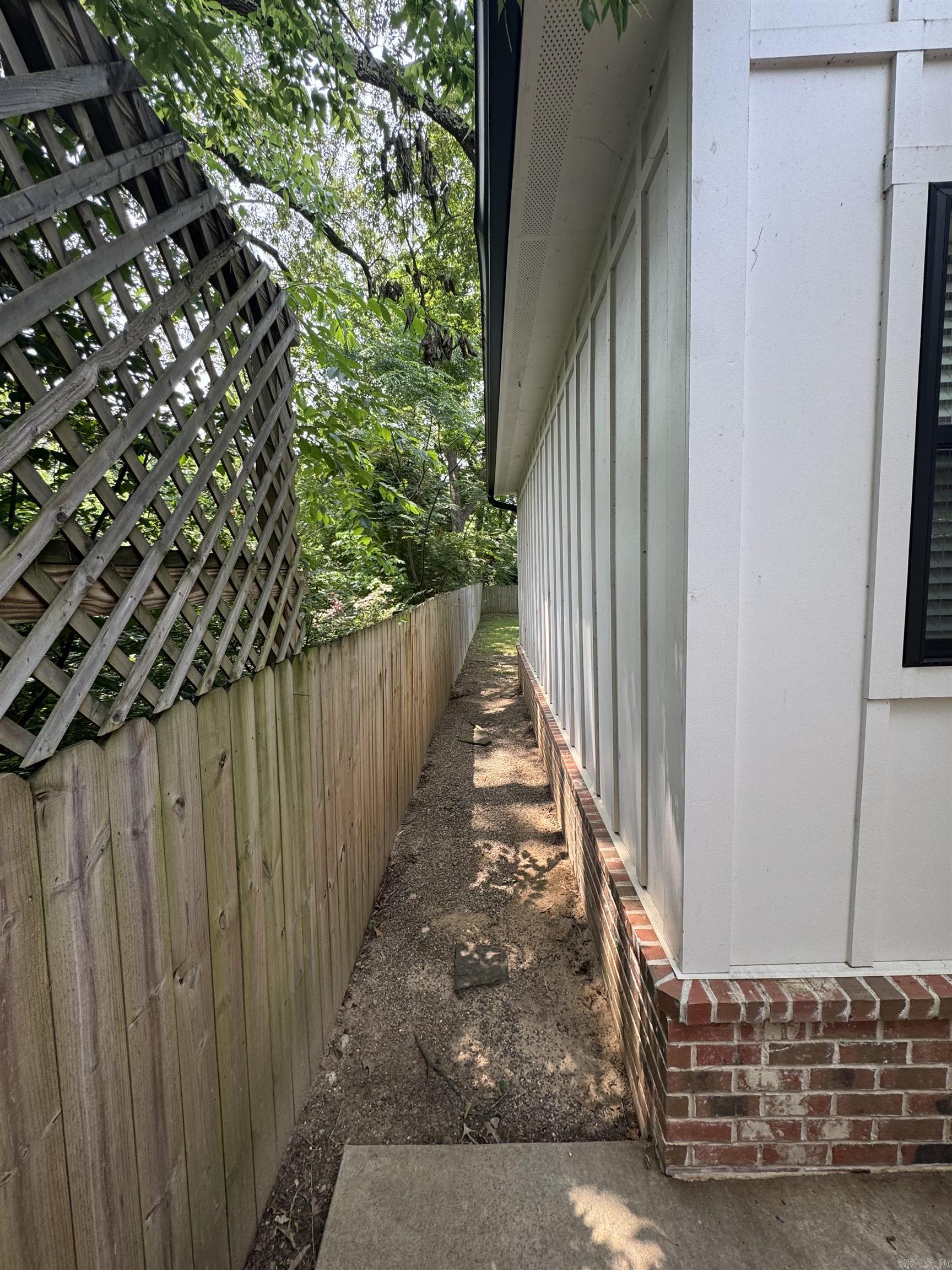 1927  College  Conway, AR