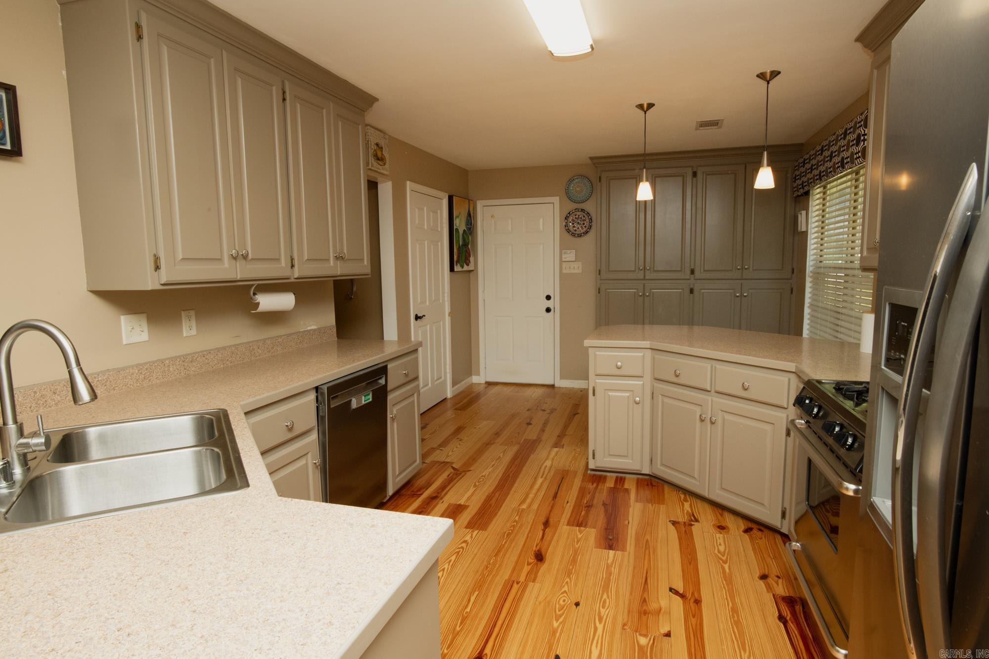 2625  Millbrook  Benton, AR
